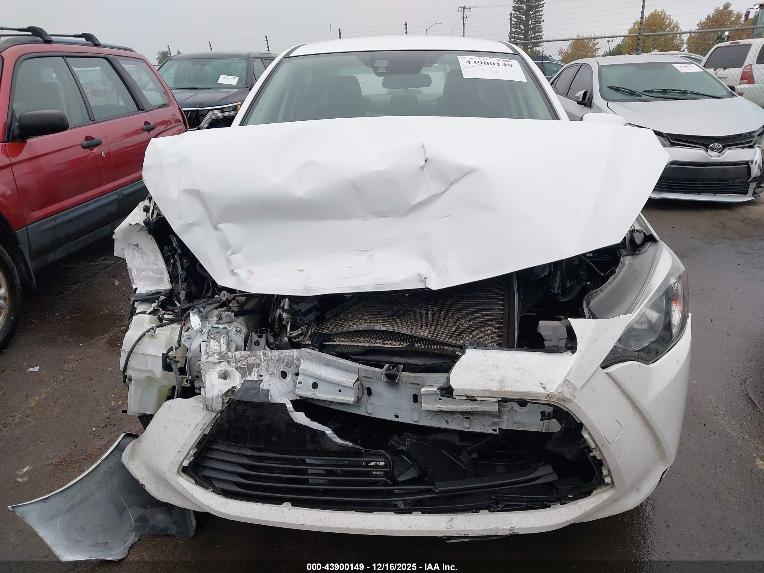 2018 Toyota Yaris Ia   White vin: 3MYDLBYV0JY314731