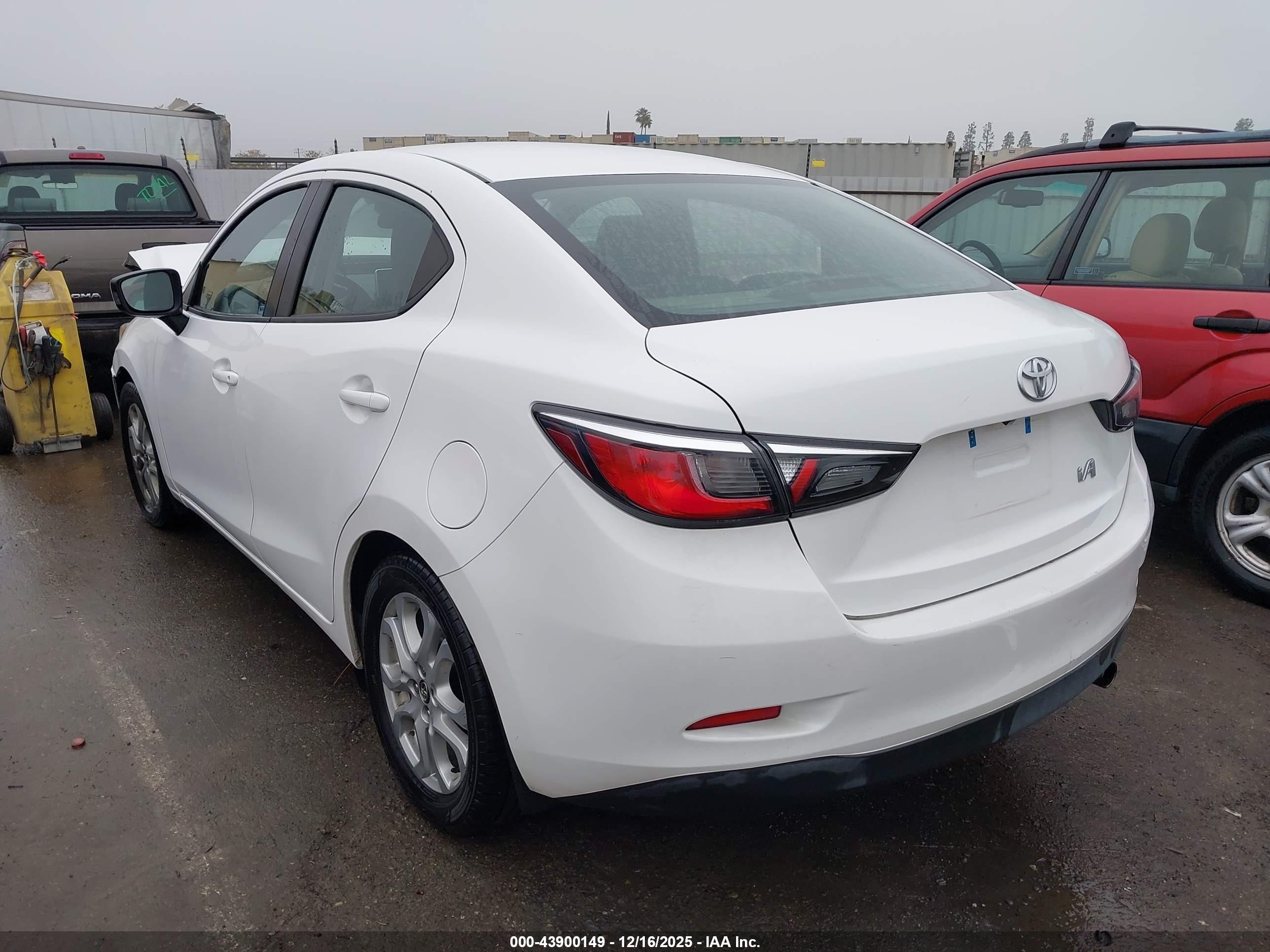 2018 Toyota Yaris Ia   White vin: 3MYDLBYV0JY314731
