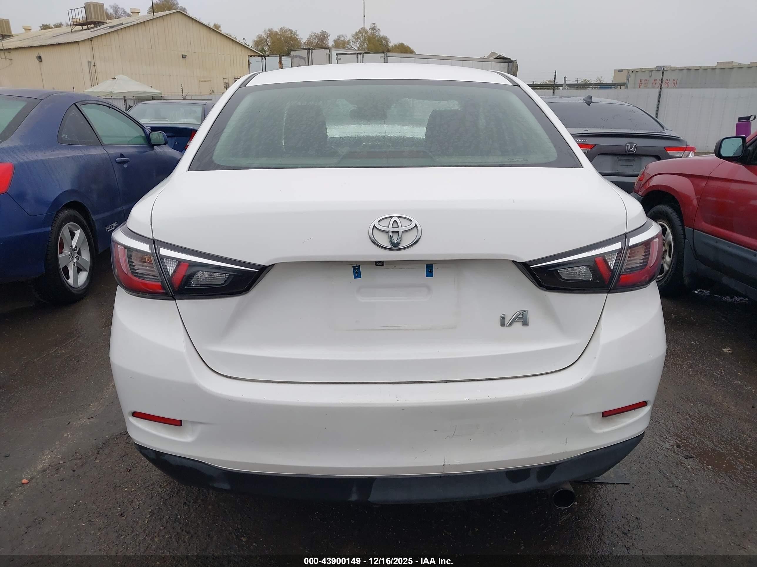 2018 Toyota Yaris Ia   White vin: 3MYDLBYV0JY314731