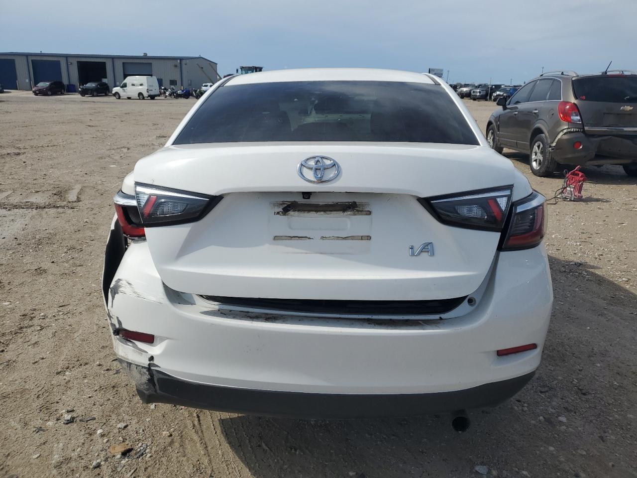 2017 Toyota Yaris Ia Base White vin: 3MYDLBYV1HY175221