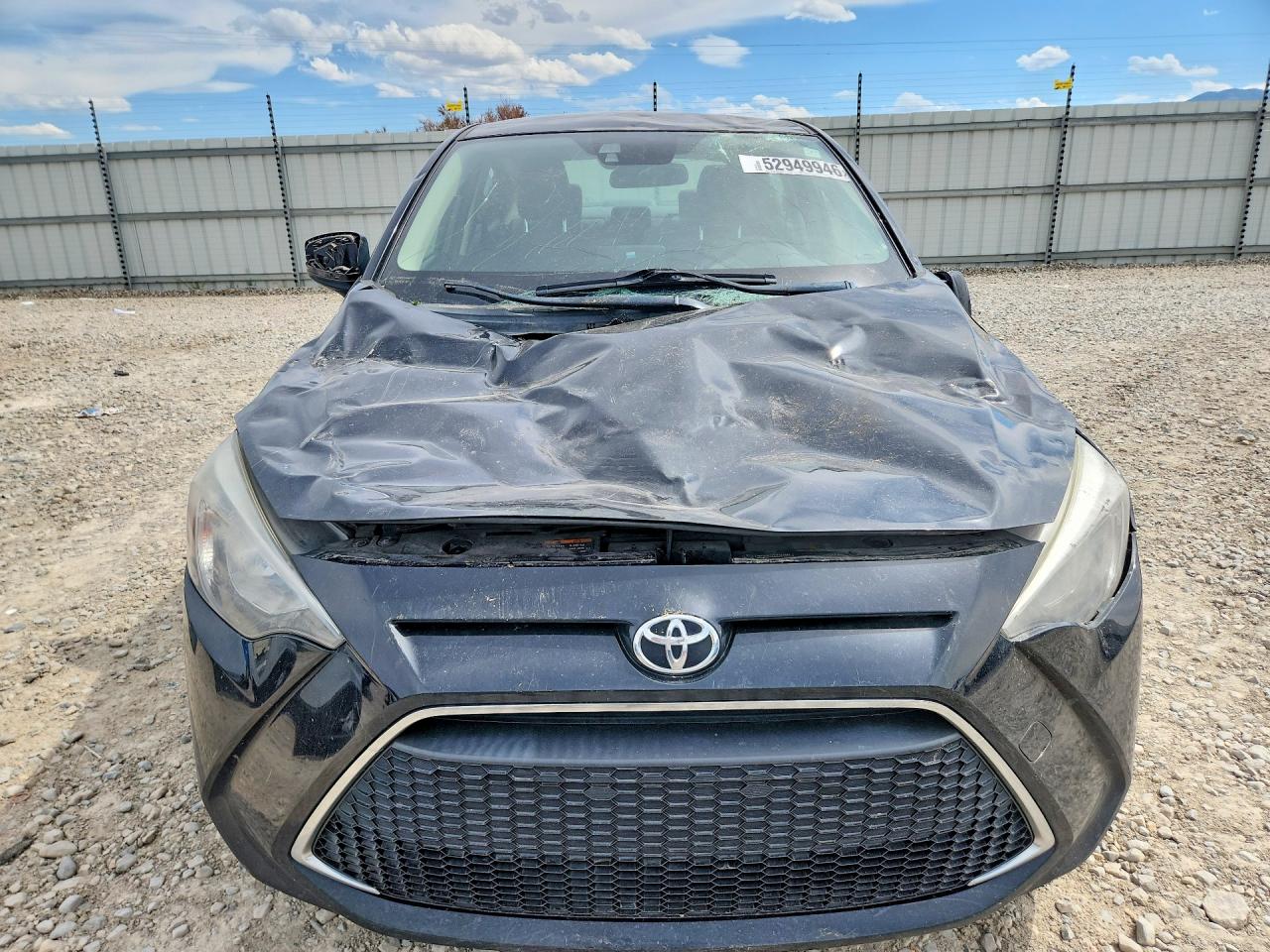 2019 Toyota Yaris L Black vin: 3MYDLBYV1KY527642