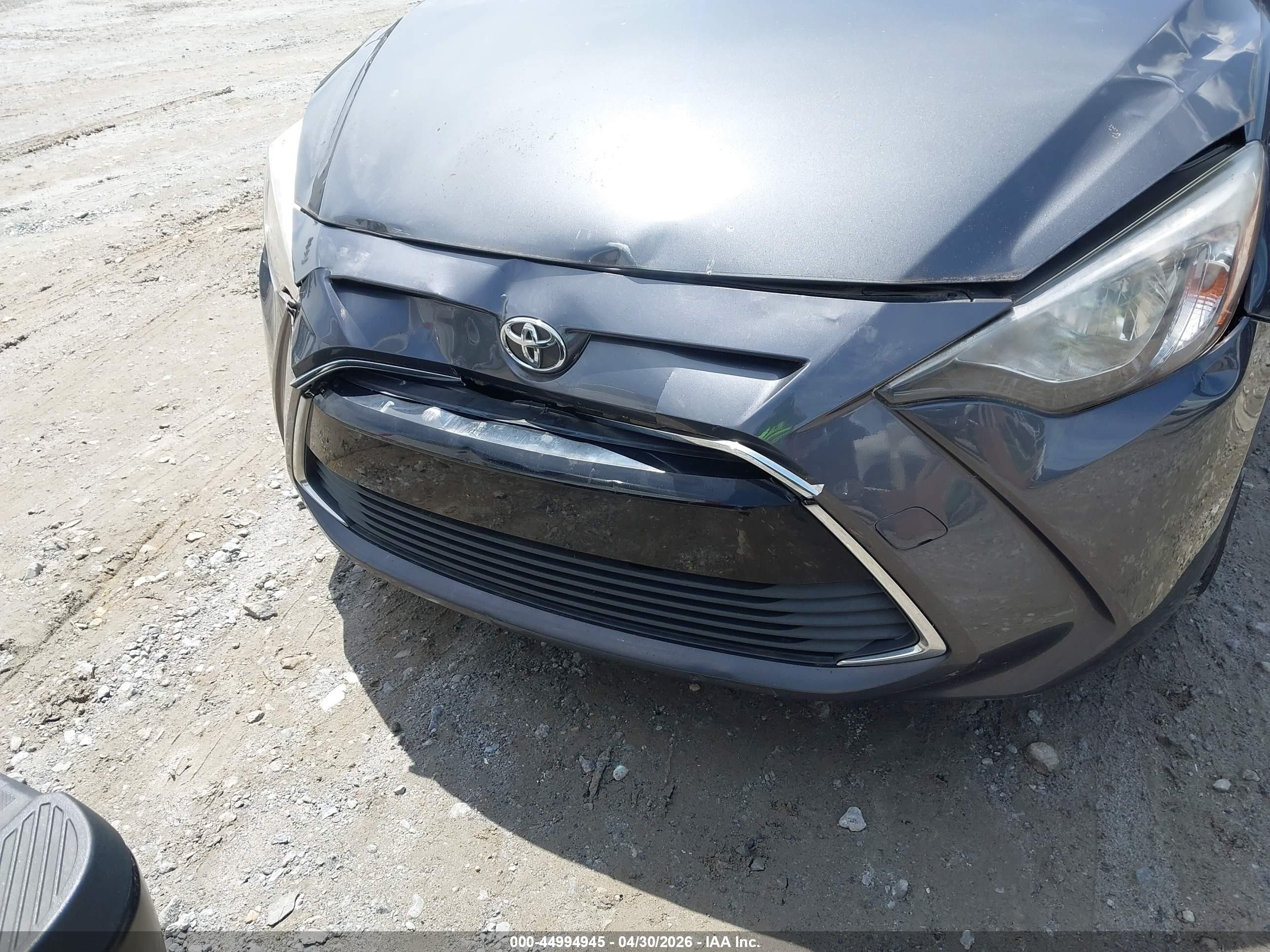 2018 Toyota Yaris Ia   Black vin: 3MYDLBYV2JY302371
