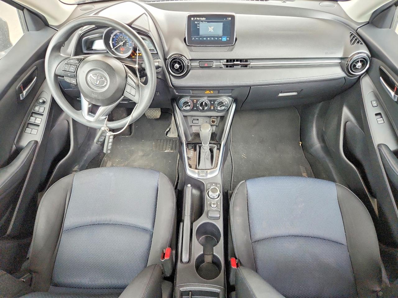 2017 Toyota Yaris Ia Base Gray vin: 3MYDLBYV3HY171946