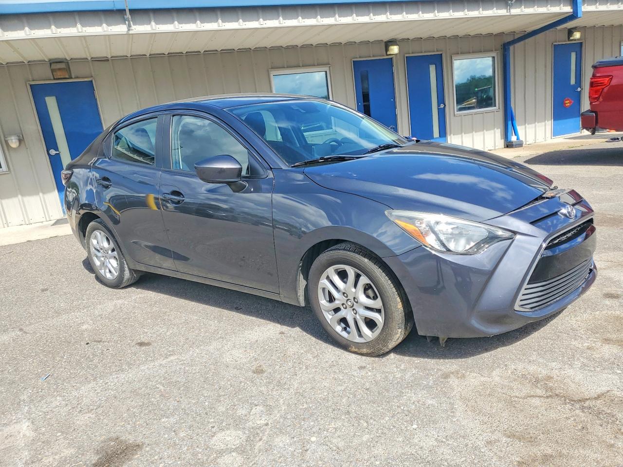 2017 Toyota Yaris Ia Base Gray vin: 3MYDLBYV4HY166321