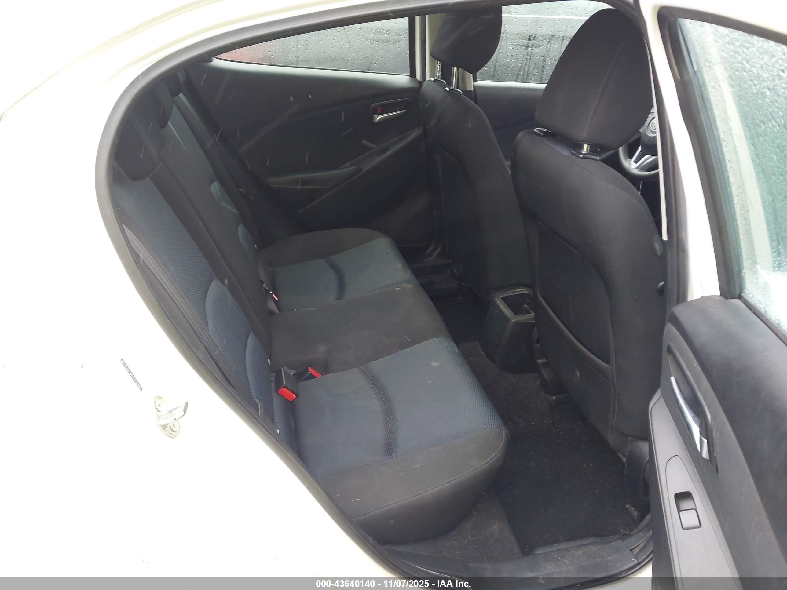 2018 Toyota Yaris Ia   White vin: 3MYDLBYV4JY300685