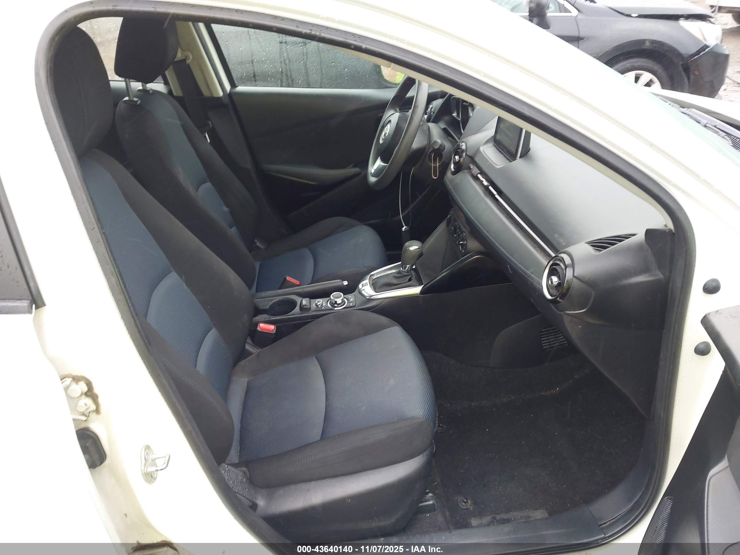 2018 Toyota Yaris Ia   White vin: 3MYDLBYV4JY300685