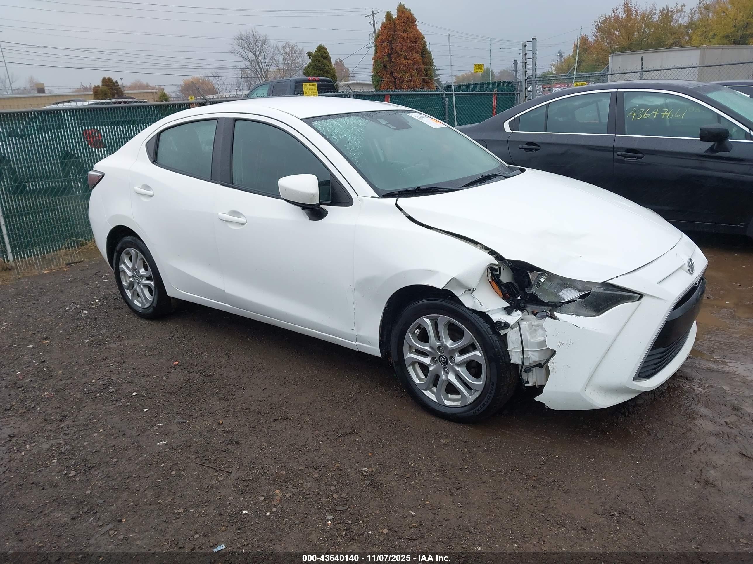2018 Toyota Yaris Ia   White vin: 3MYDLBYV4JY300685