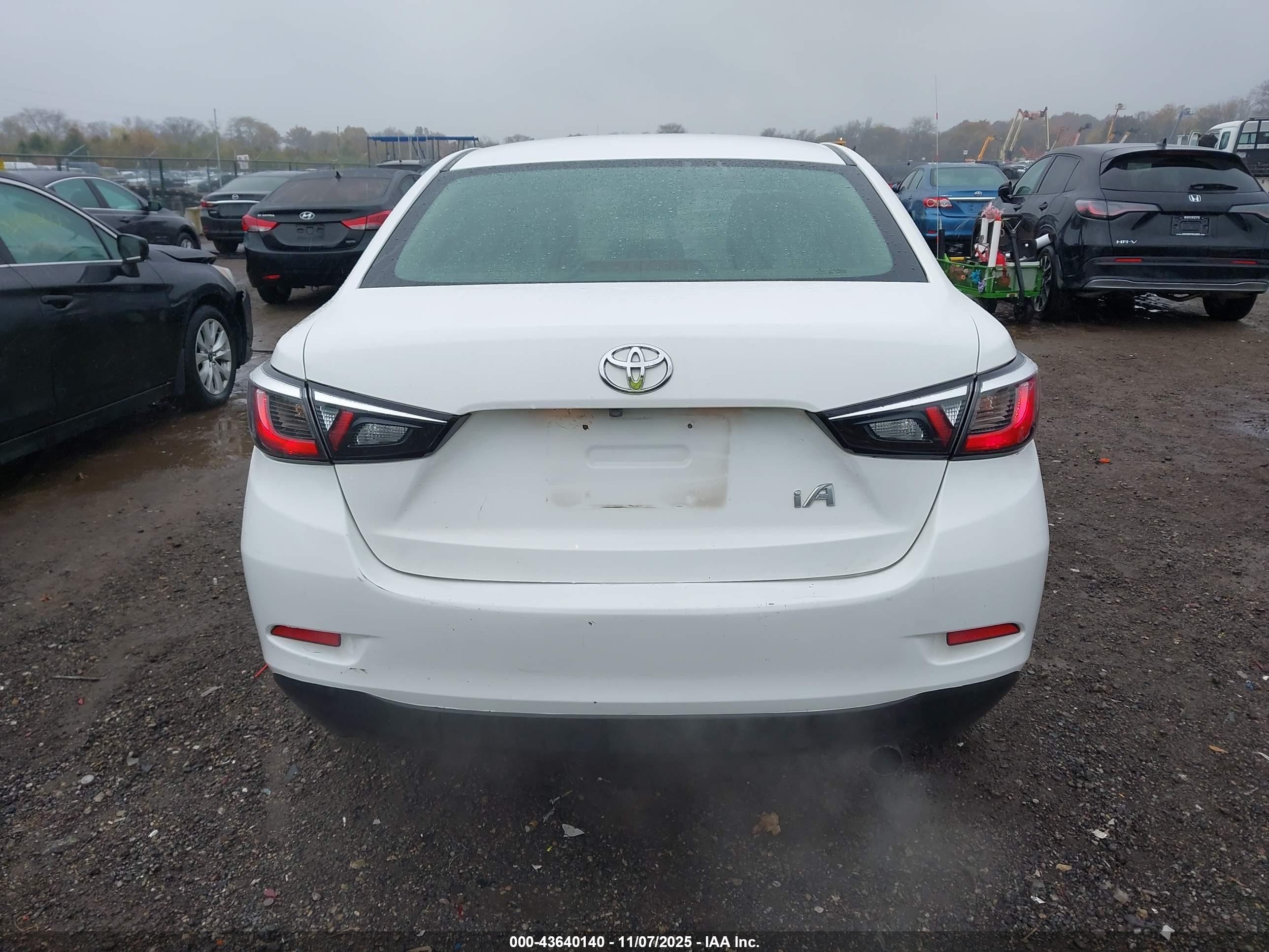 2018 Toyota Yaris Ia   White vin: 3MYDLBYV4JY300685