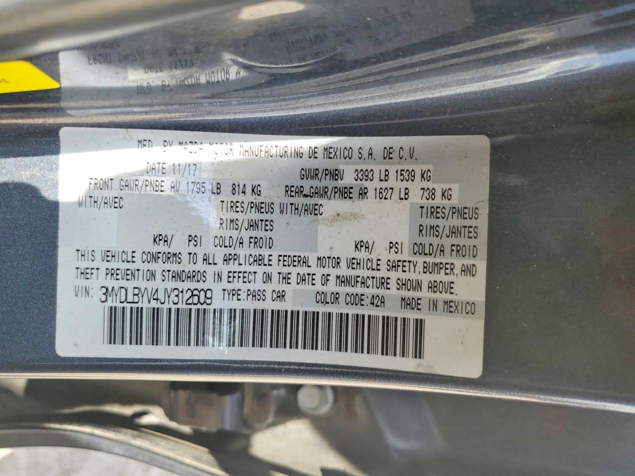 2018 Toyota Yaris Ia Base Gray vin: 3MYDLBYV4JY312609