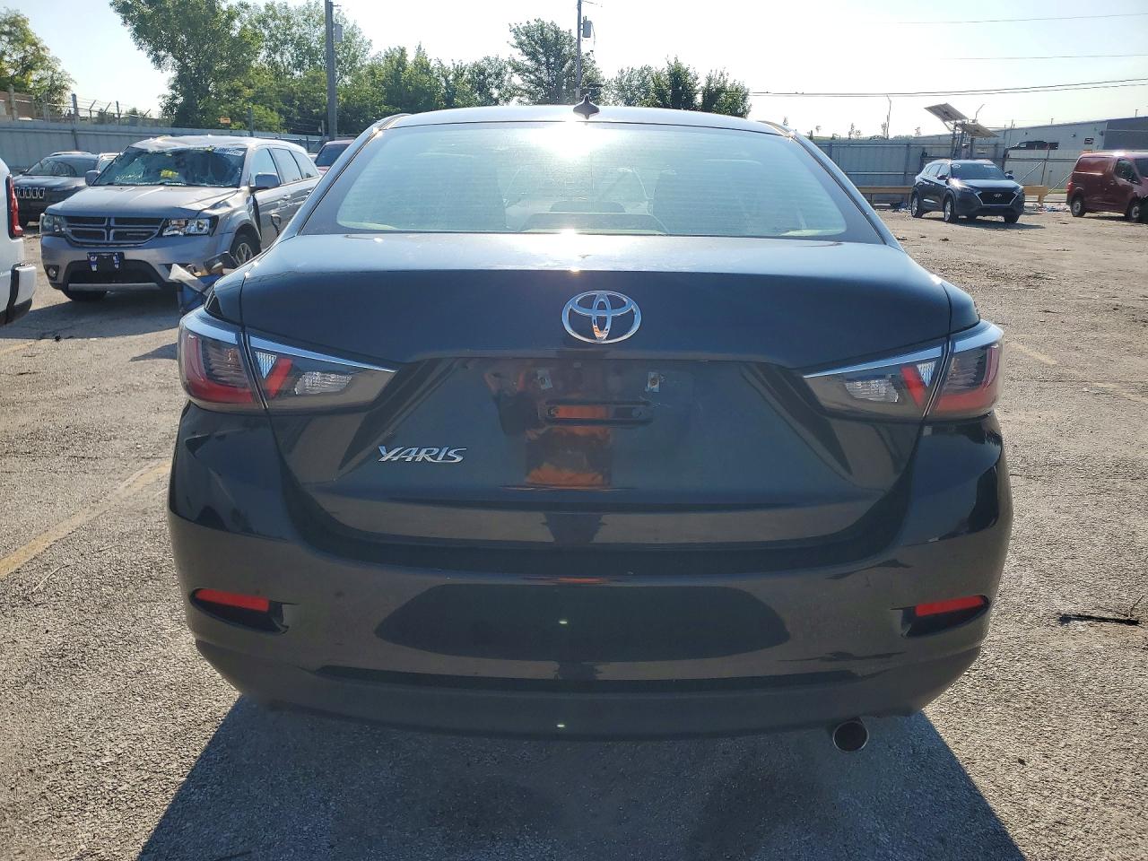 2020 Toyota Yaris L Black vin: 3MYDLBYV4LY716965