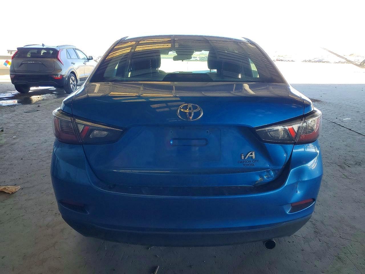 2017 Toyota Yaris Ia Base Blue vin: 3MYDLBYV7HY147715