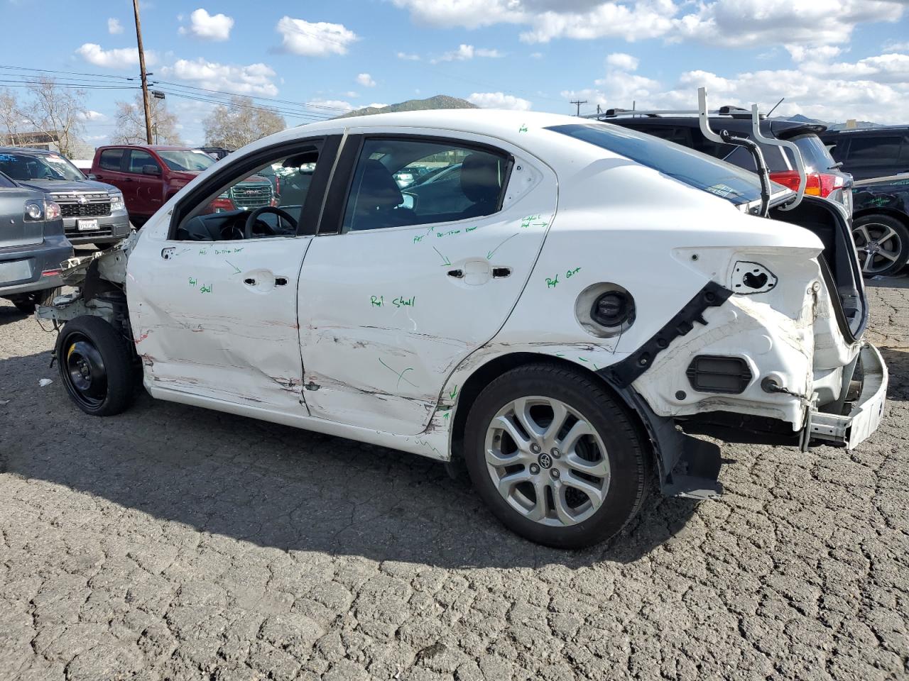 2018 Toyota Yaris Ia  White vin: 3MYDLBYV7JY300289