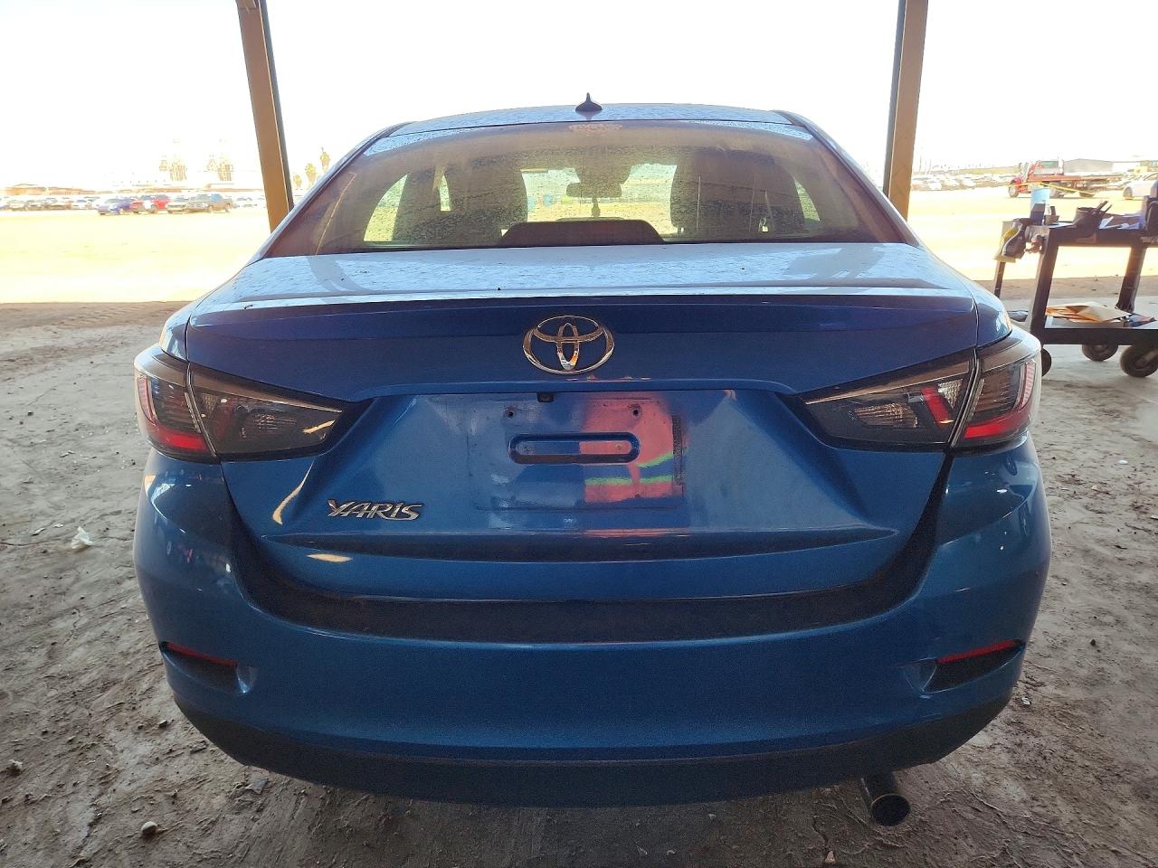 2019 Toyota Yaris Le Синий vin: 3MYDLBYV7KY521716