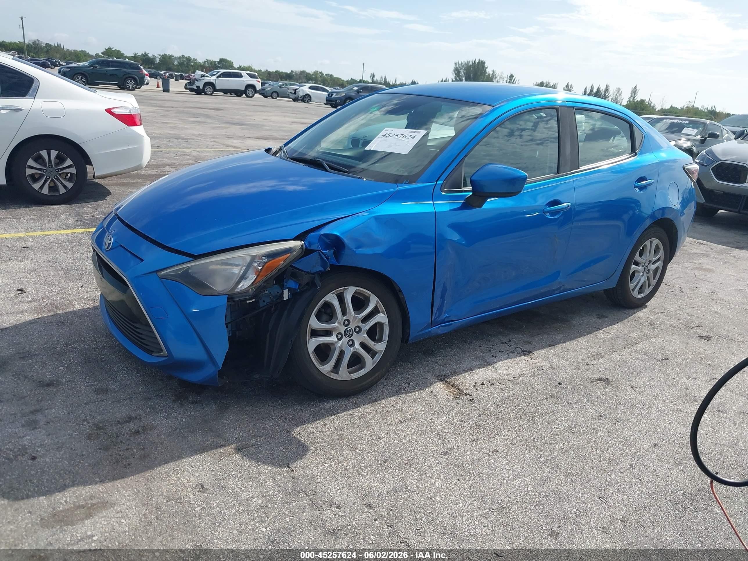 2018 Toyota Yaris Ia   Blue vin: 3MYDLBYV8JY309499