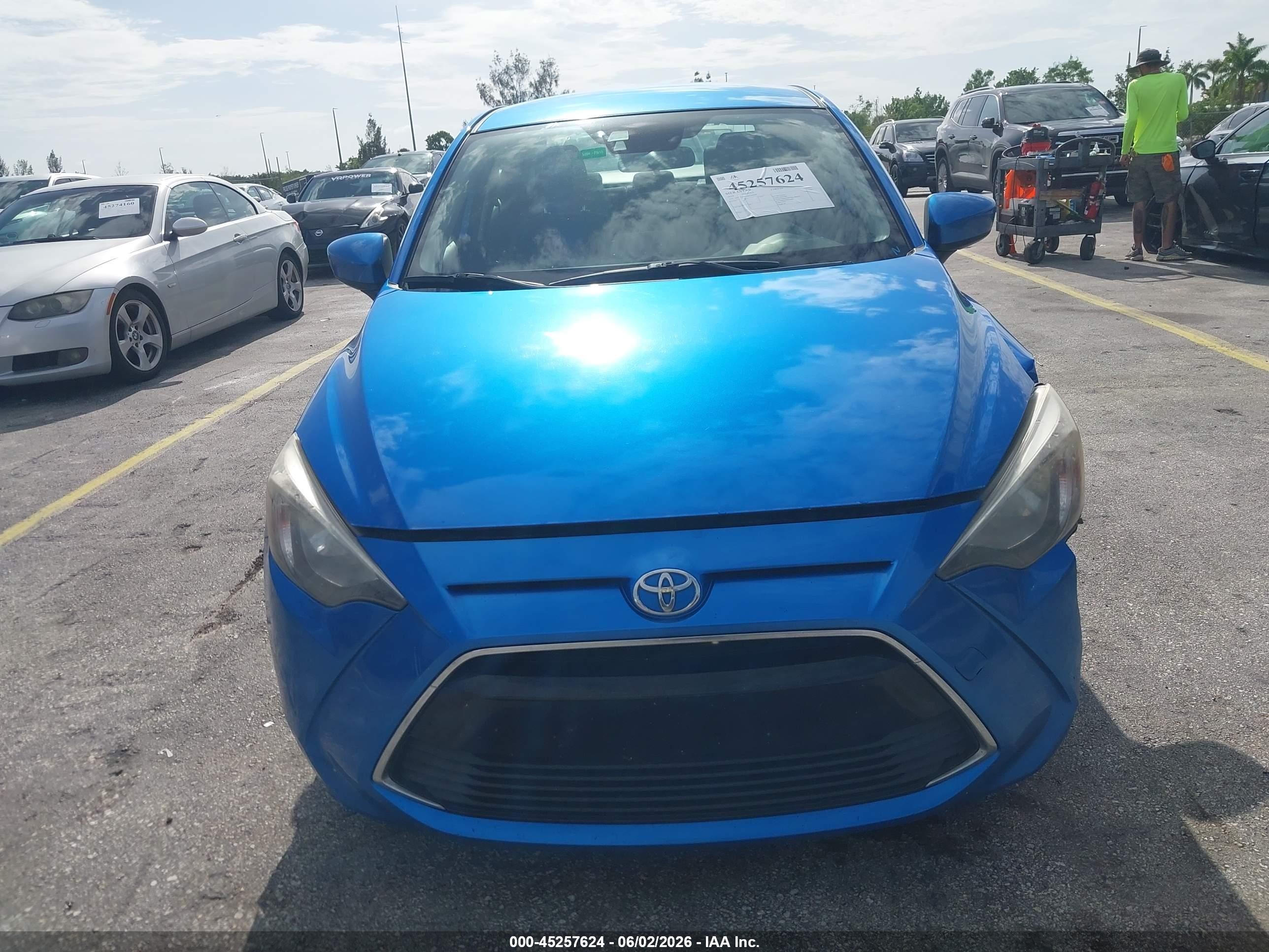2018 Toyota Yaris Ia   Blue vin: 3MYDLBYV8JY309499
