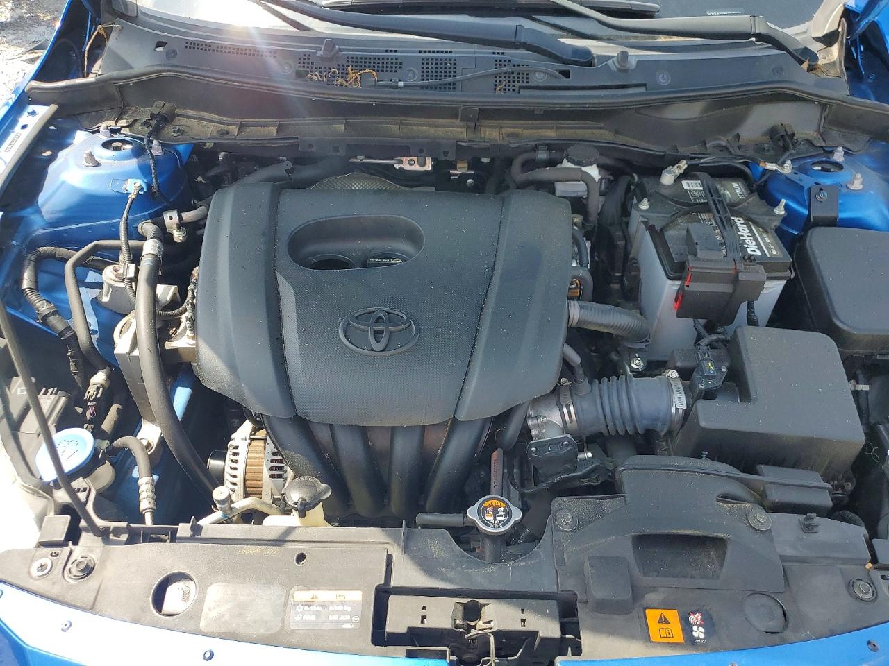 2019 Toyota Yaris Le Blue vin: 3MYDLBYV8KY518808