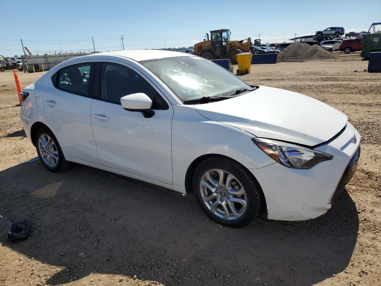 2018 Toyota Yaris Ia White vin: 3MYDLBYV9JY308393
