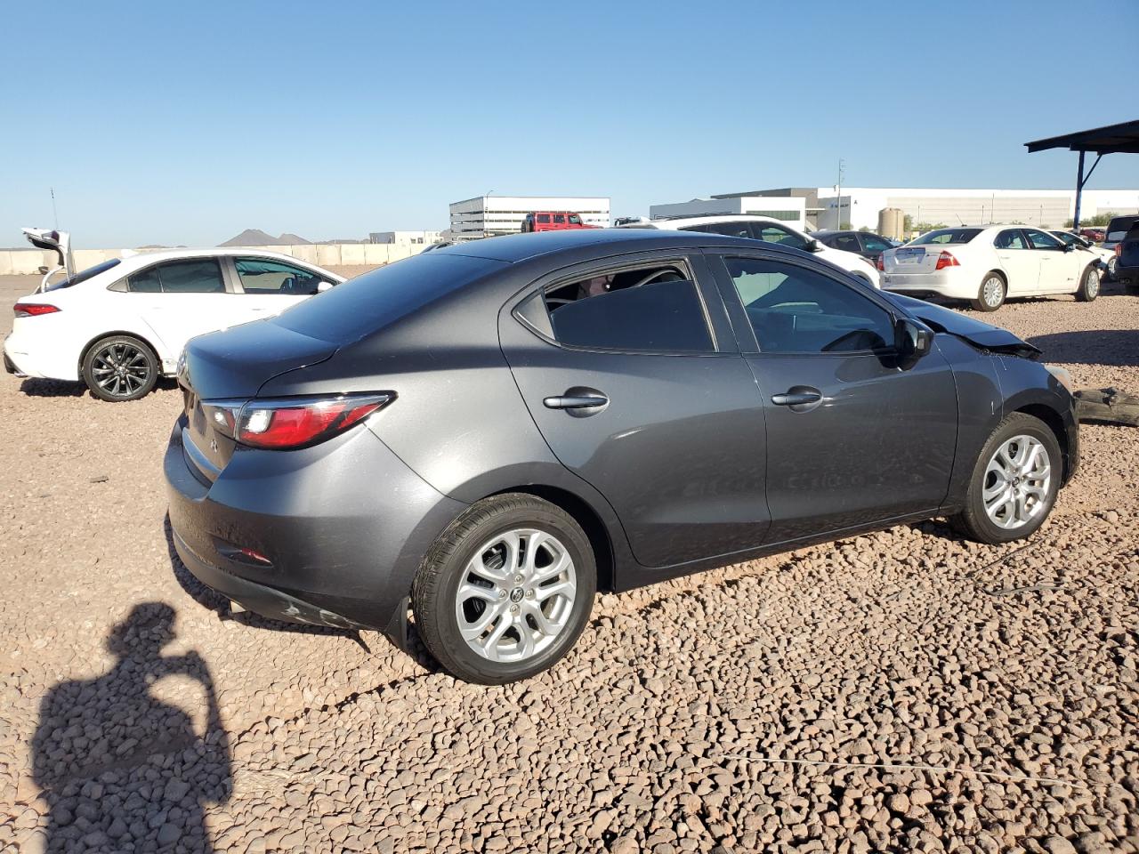 2018 Toyota Yaris Ia  Серый vin: 3MYDLBYVXJY306359