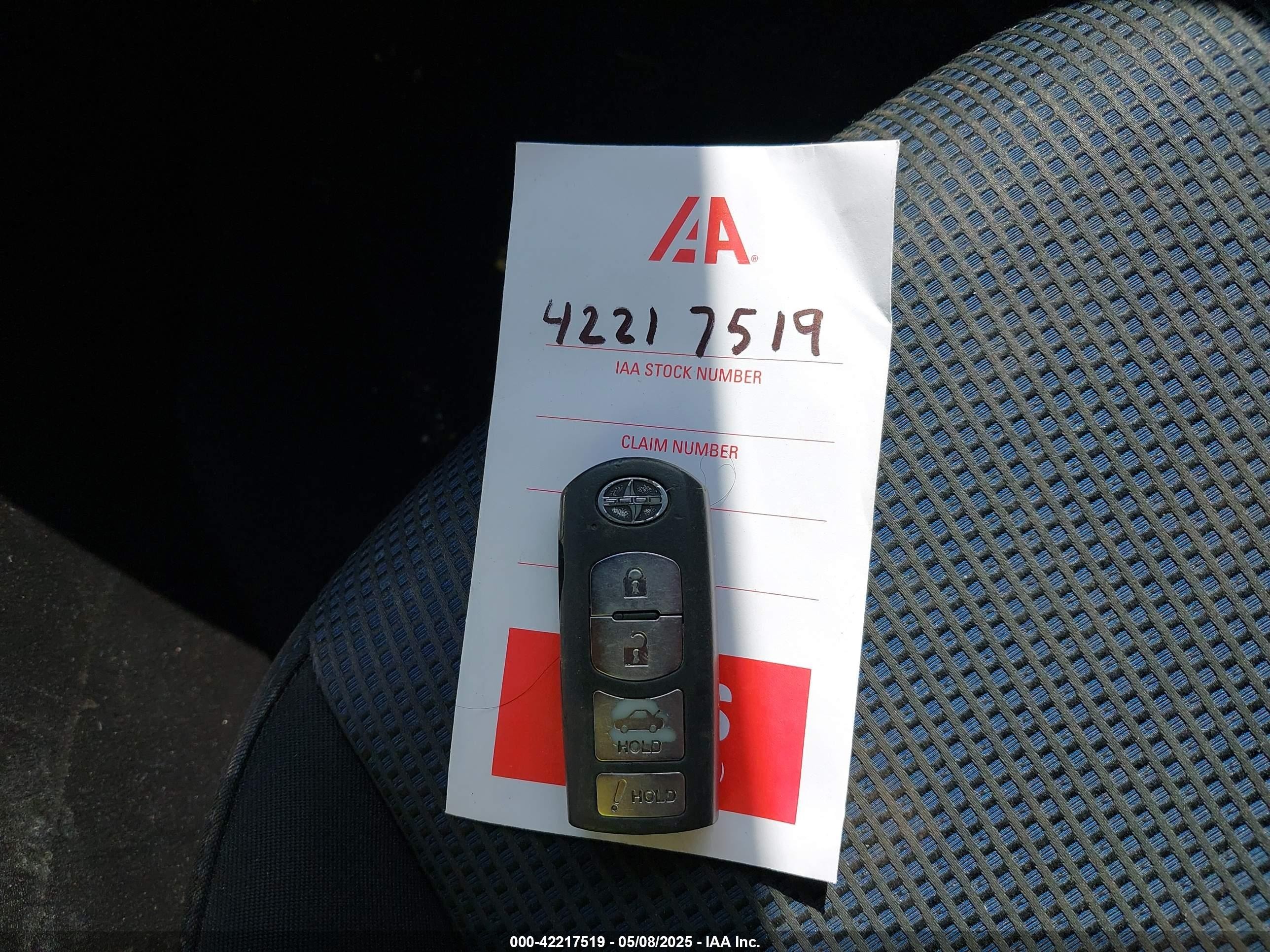 2016 Scion Ia Red vin: 3MYDLBZV8GY125803