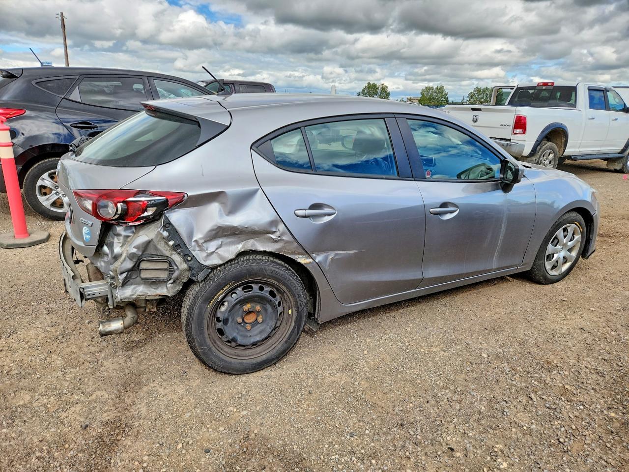 2015 Mazda 3 Sport Silver vin: 3MZBM1K70FM200988