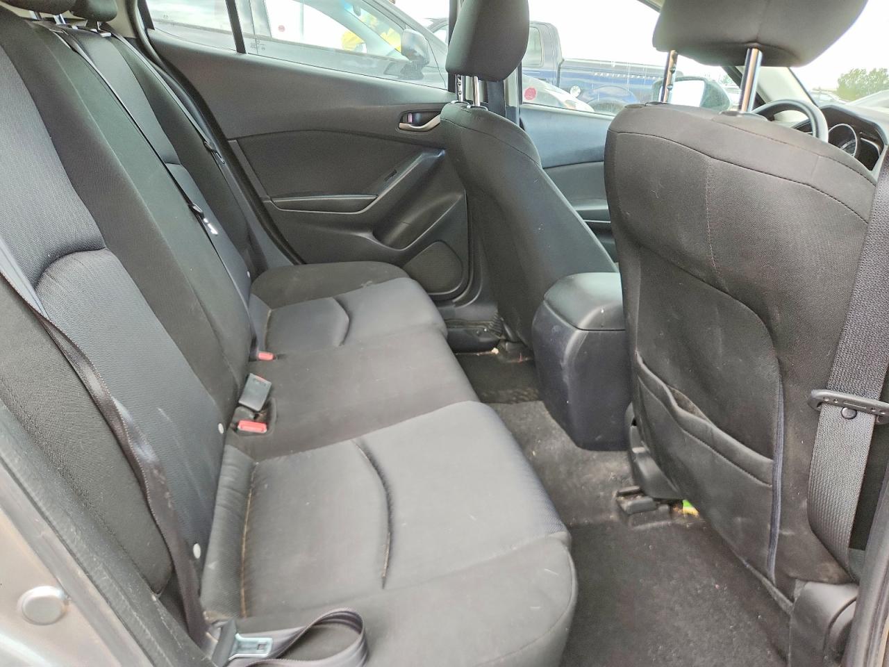 2015 Mazda 3 Sport Silver vin: 3MZBM1K70FM200988