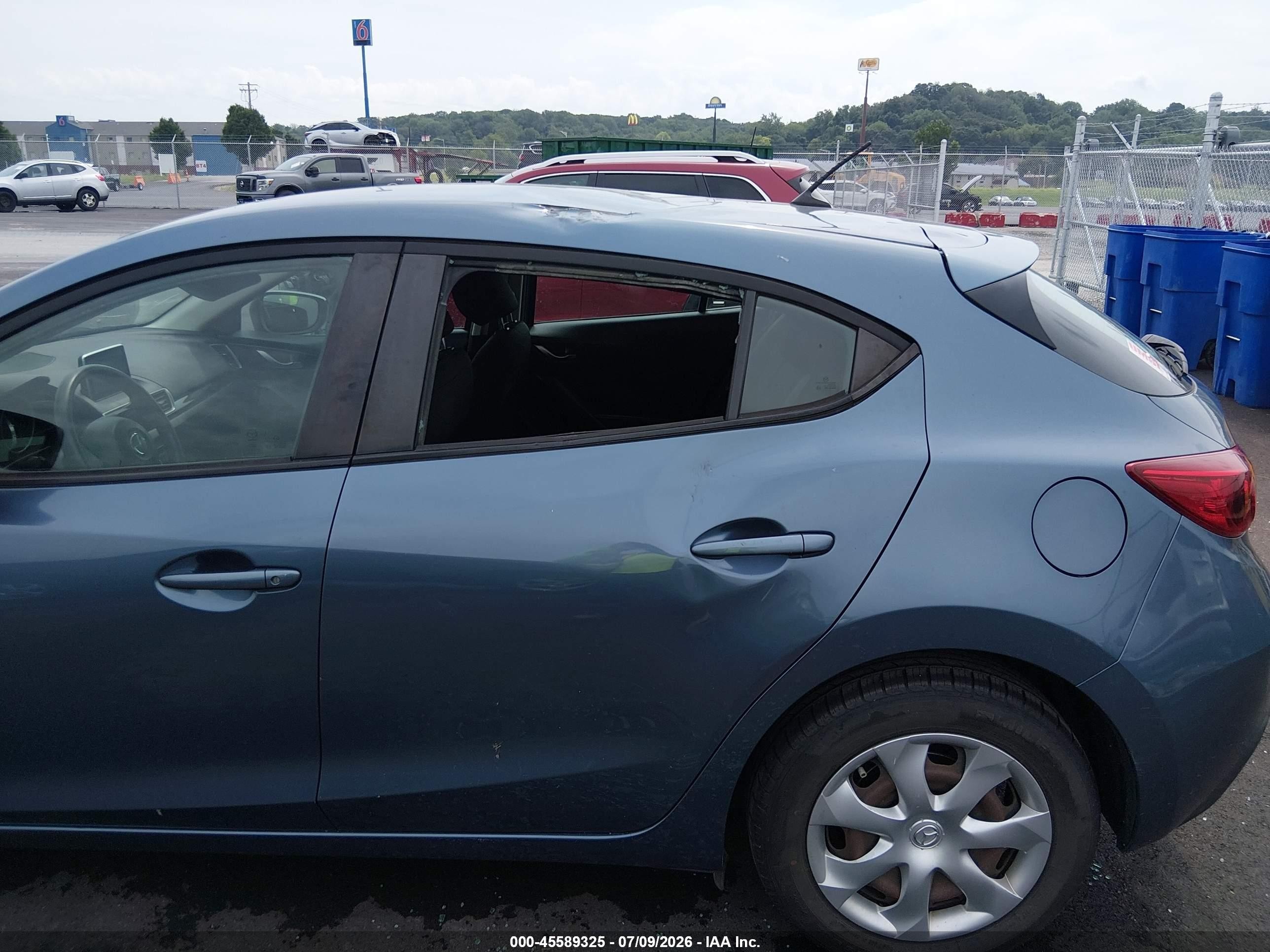 2015 Mazda Mazda3 I Sport Blue vin: 3MZBM1K75FM192712