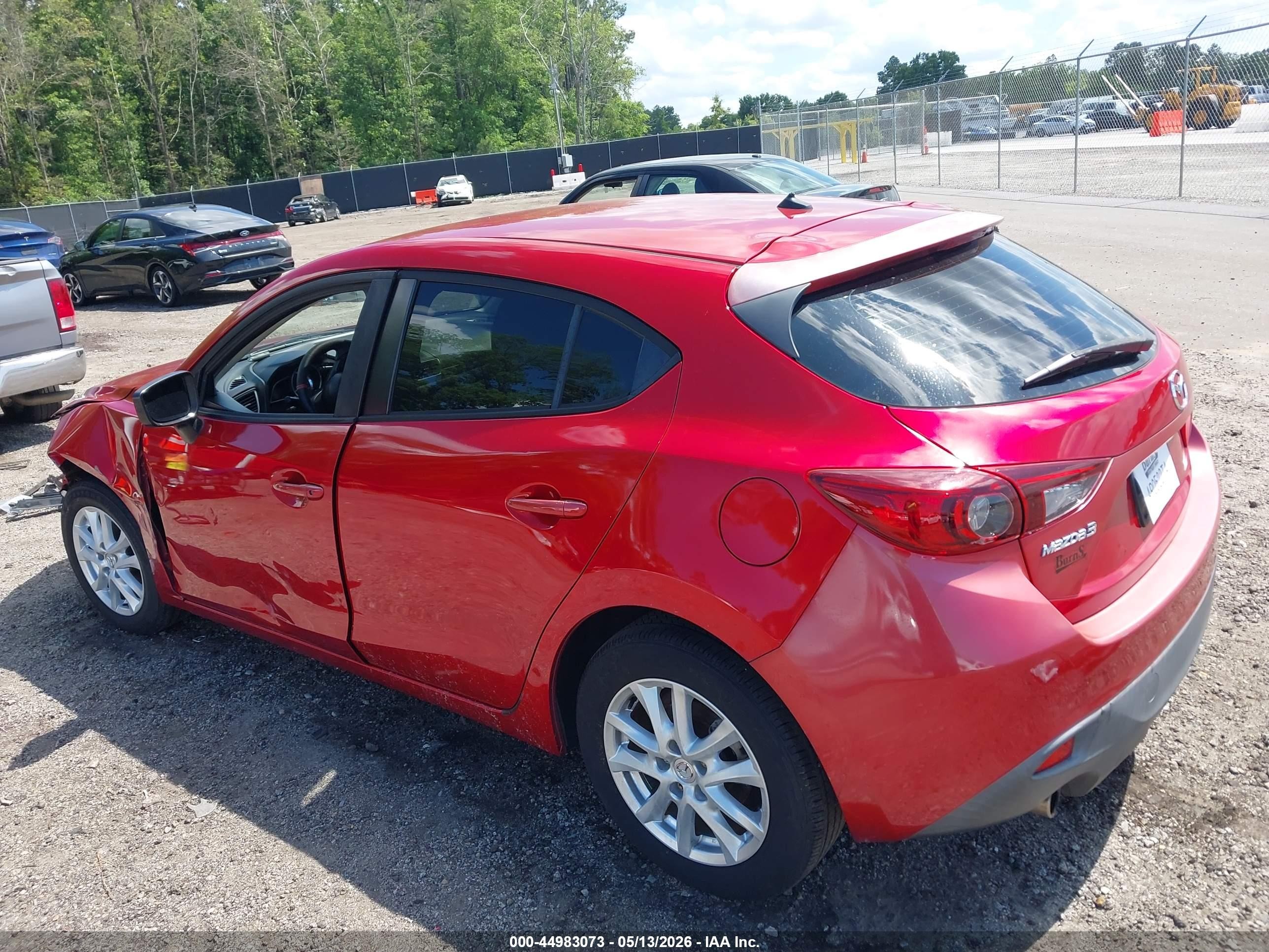 2015 Mazda Mazda3 I Sport Red vin: 3MZBM1K78FM177475