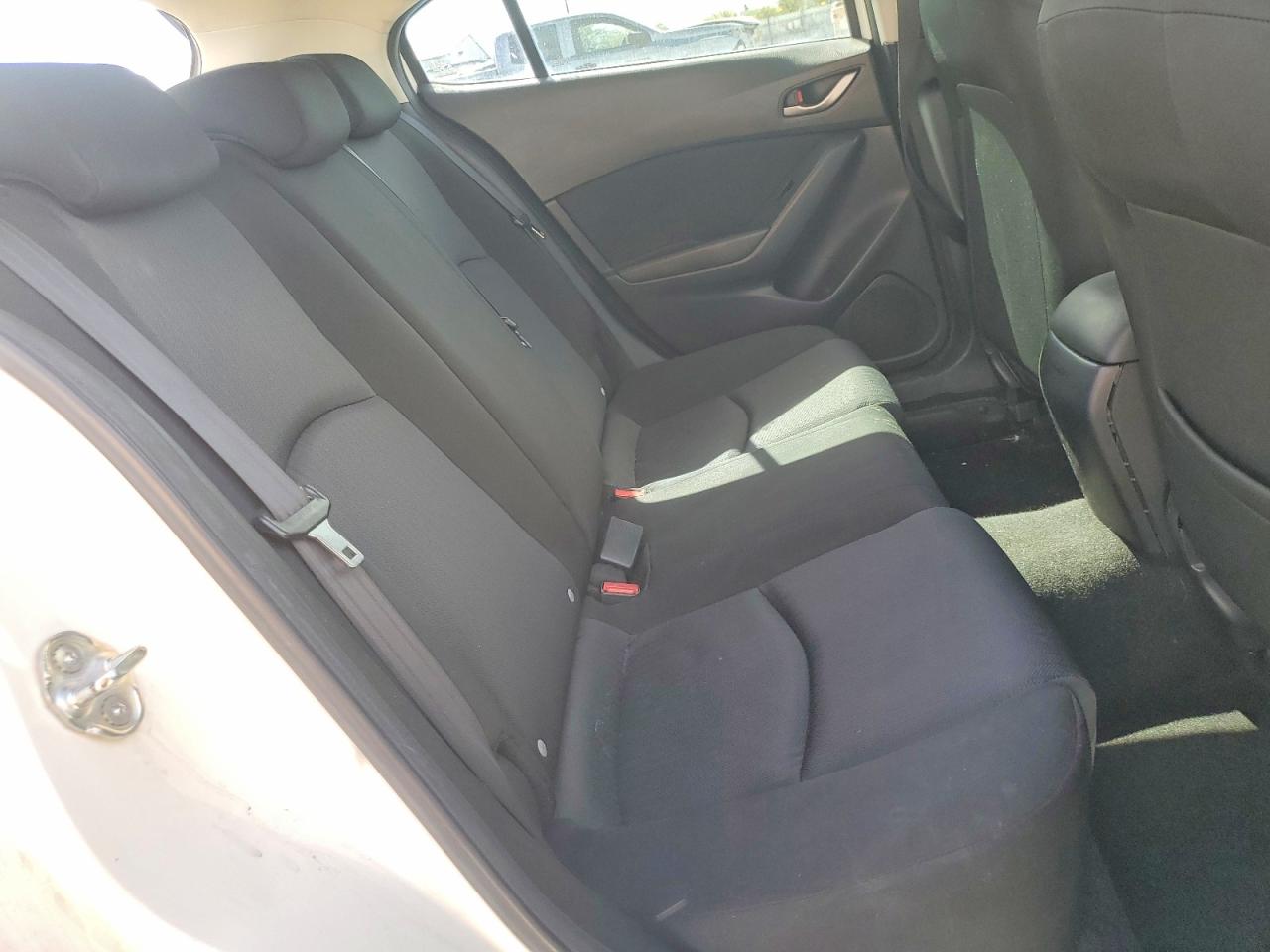 2015 Mazda 3 Sport White vin: 3MZBM1K7XFM226434