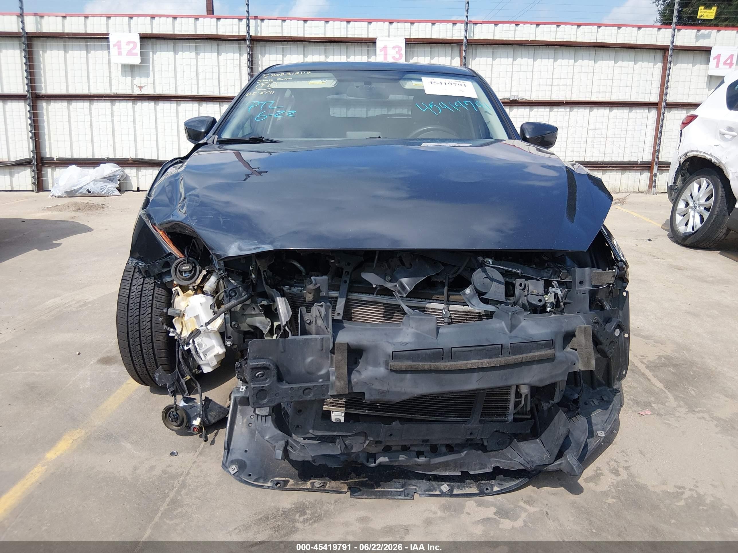 2015 Mazda Mazda3 I Touring Gray vin: 3MZBM1L70FM144291