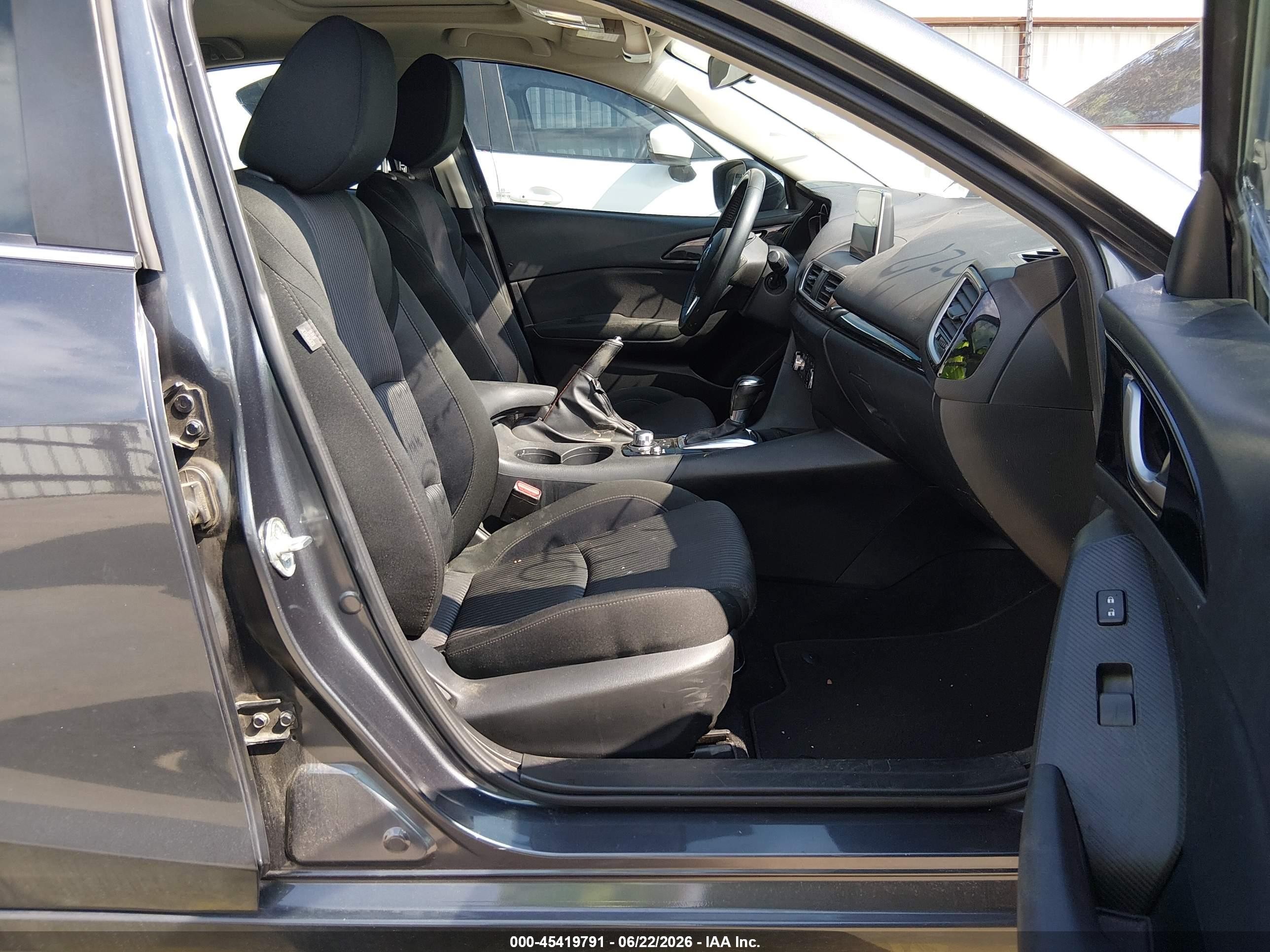 2015 Mazda Mazda3 I Touring Gray vin: 3MZBM1L70FM144291