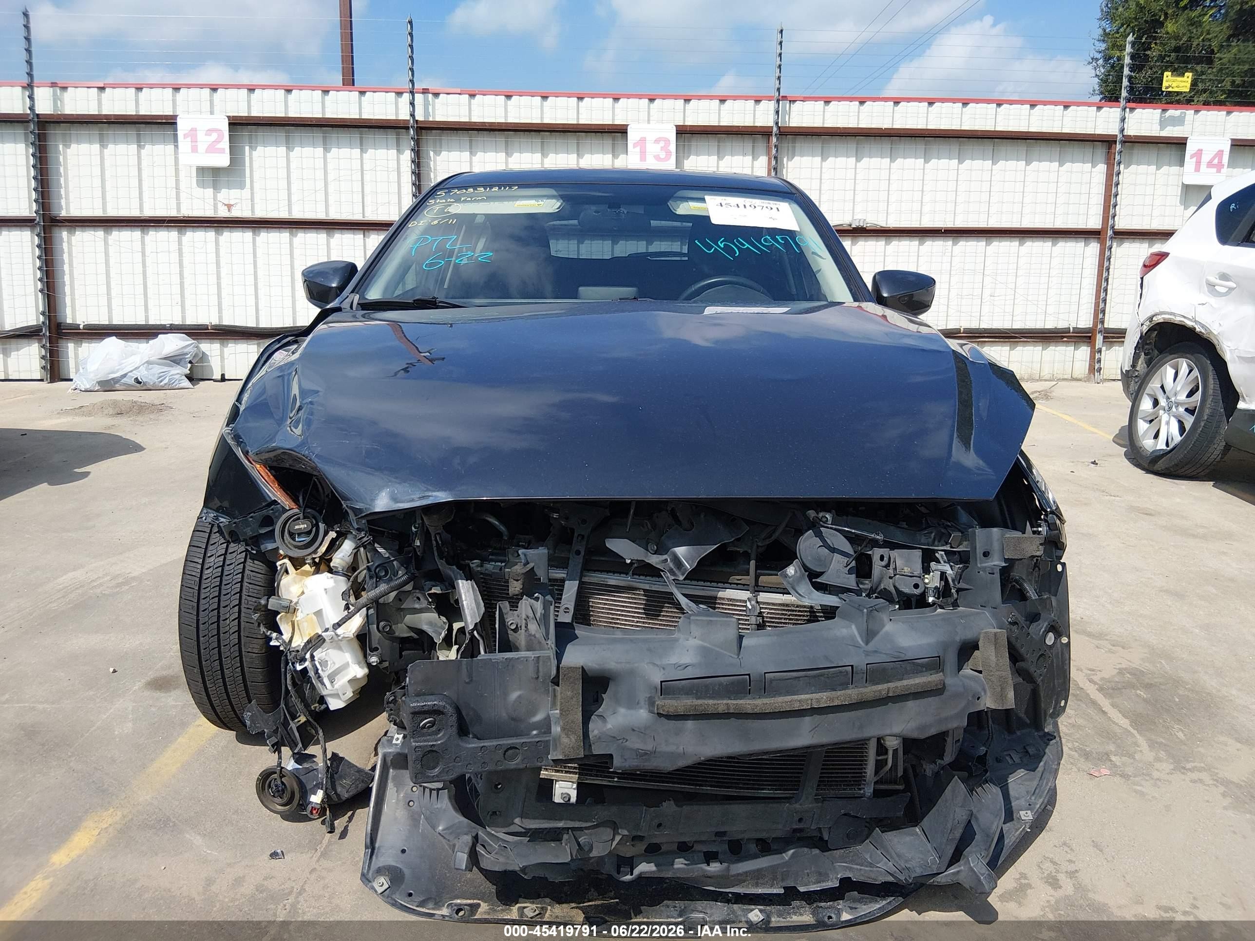 2015 Mazda Mazda3 I Touring Gray vin: 3MZBM1L70FM144291