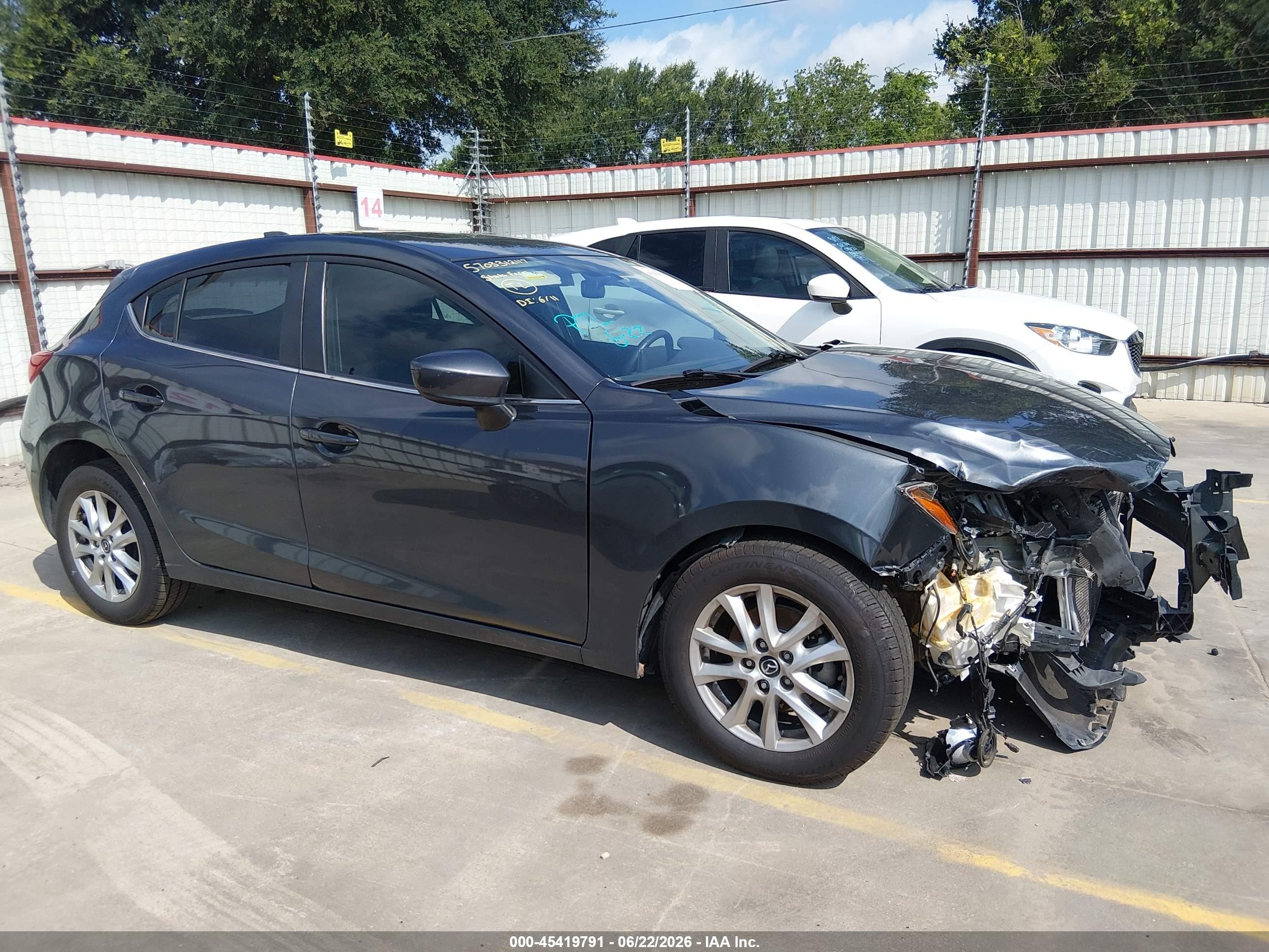 2015 Mazda Mazda3 I Touring Gray vin: 3MZBM1L70FM144291