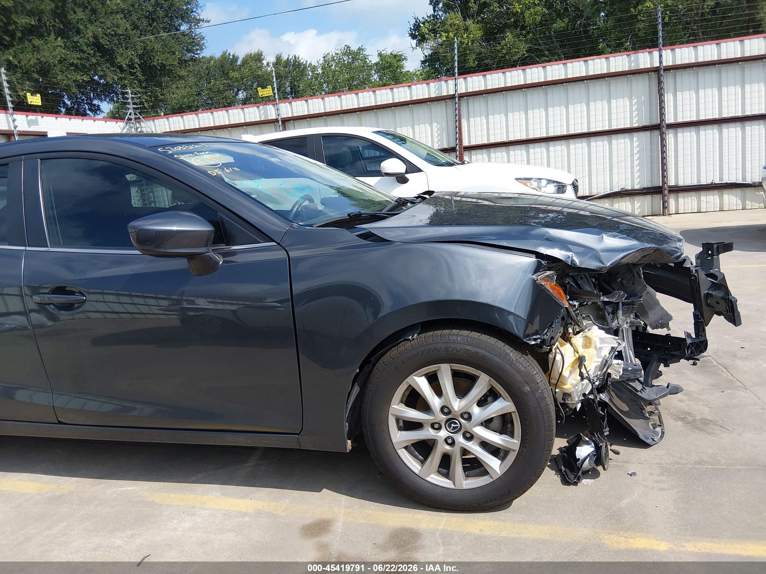 2015 Mazda Mazda3 I Touring Gray vin: 3MZBM1L70FM144291
