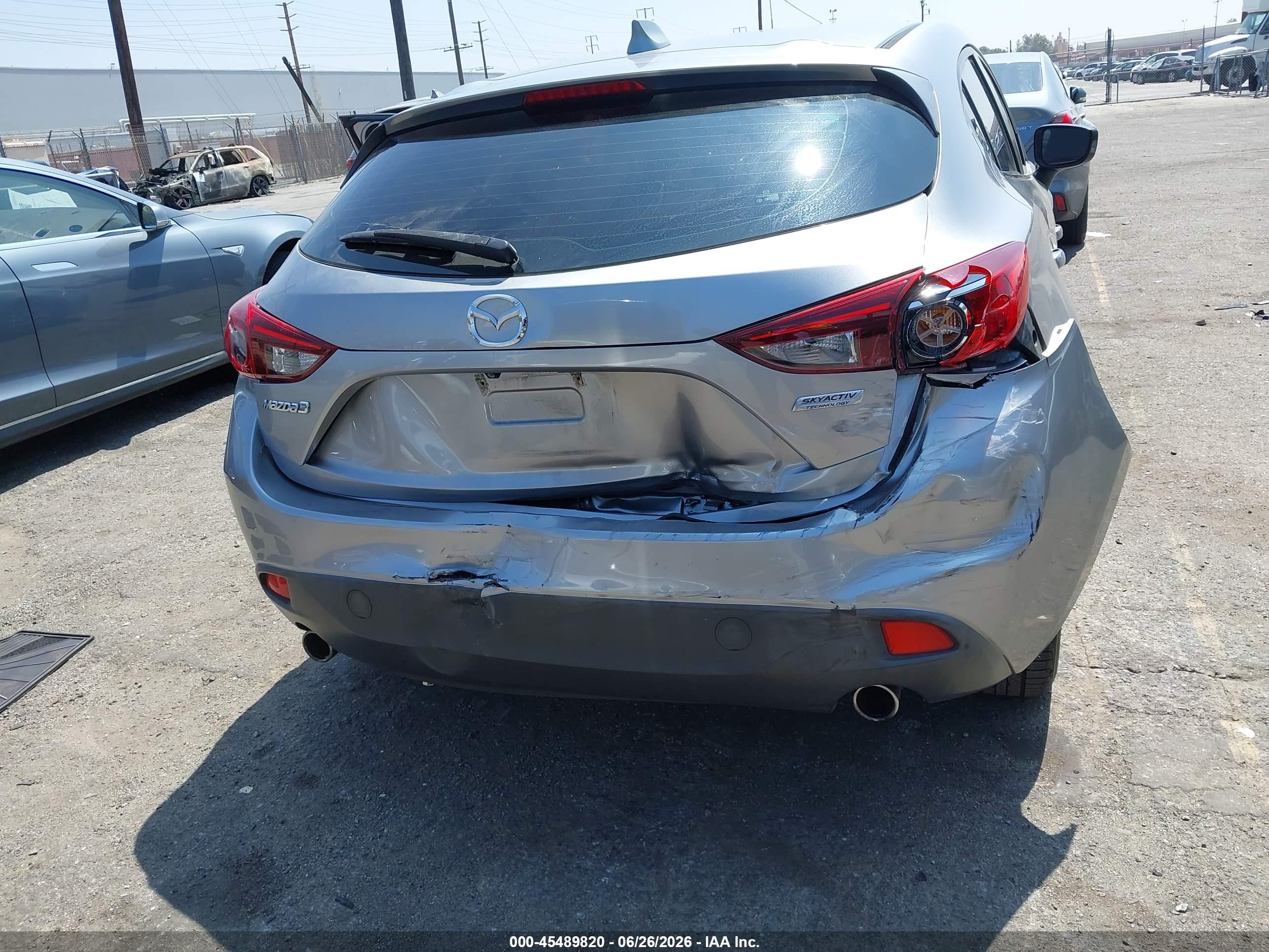 2015 Mazda Mazda3 I Touring Silver vin: 3MZBM1L71FM146583