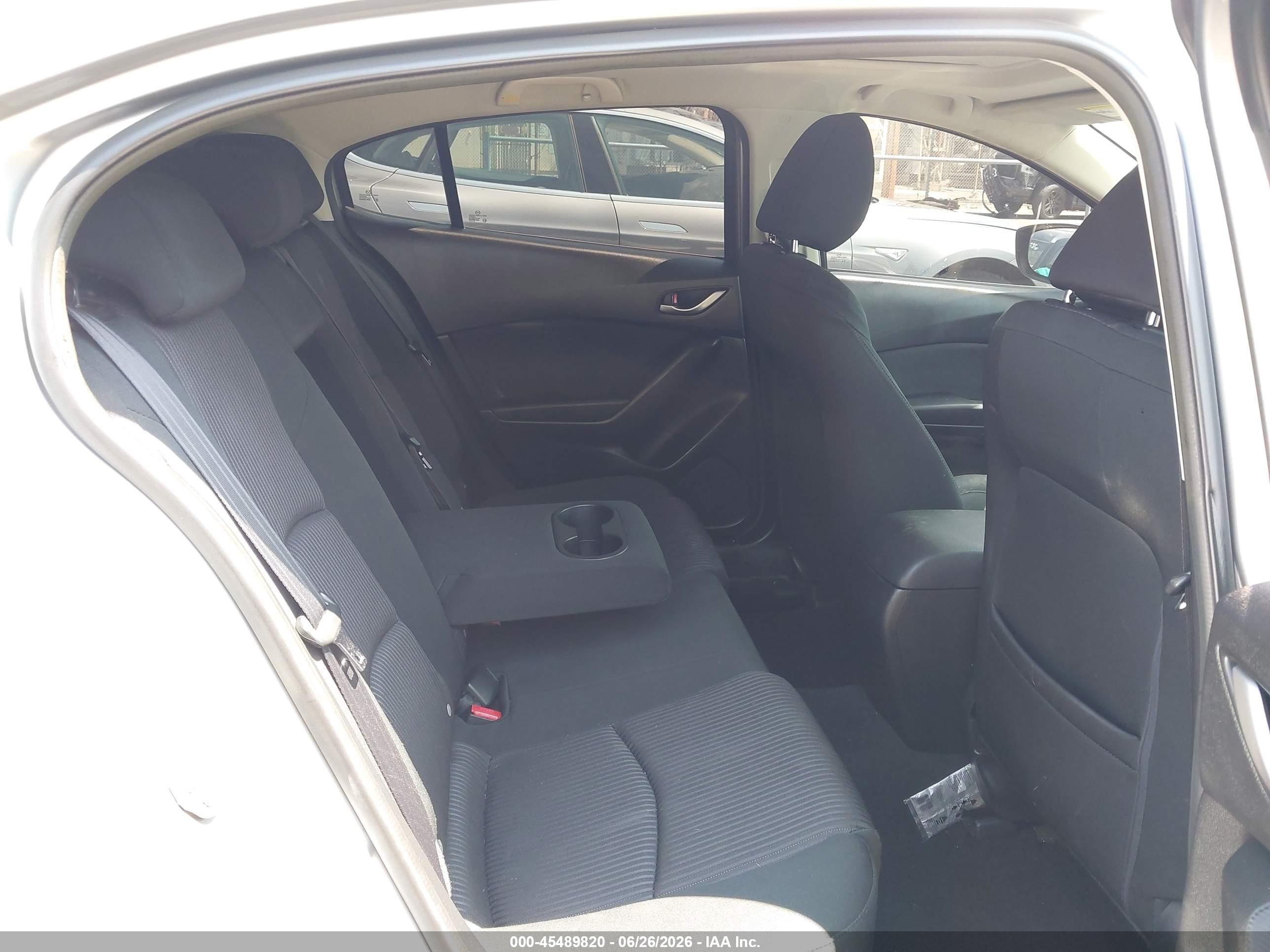2015 Mazda Mazda3 I Touring Silver vin: 3MZBM1L71FM146583
