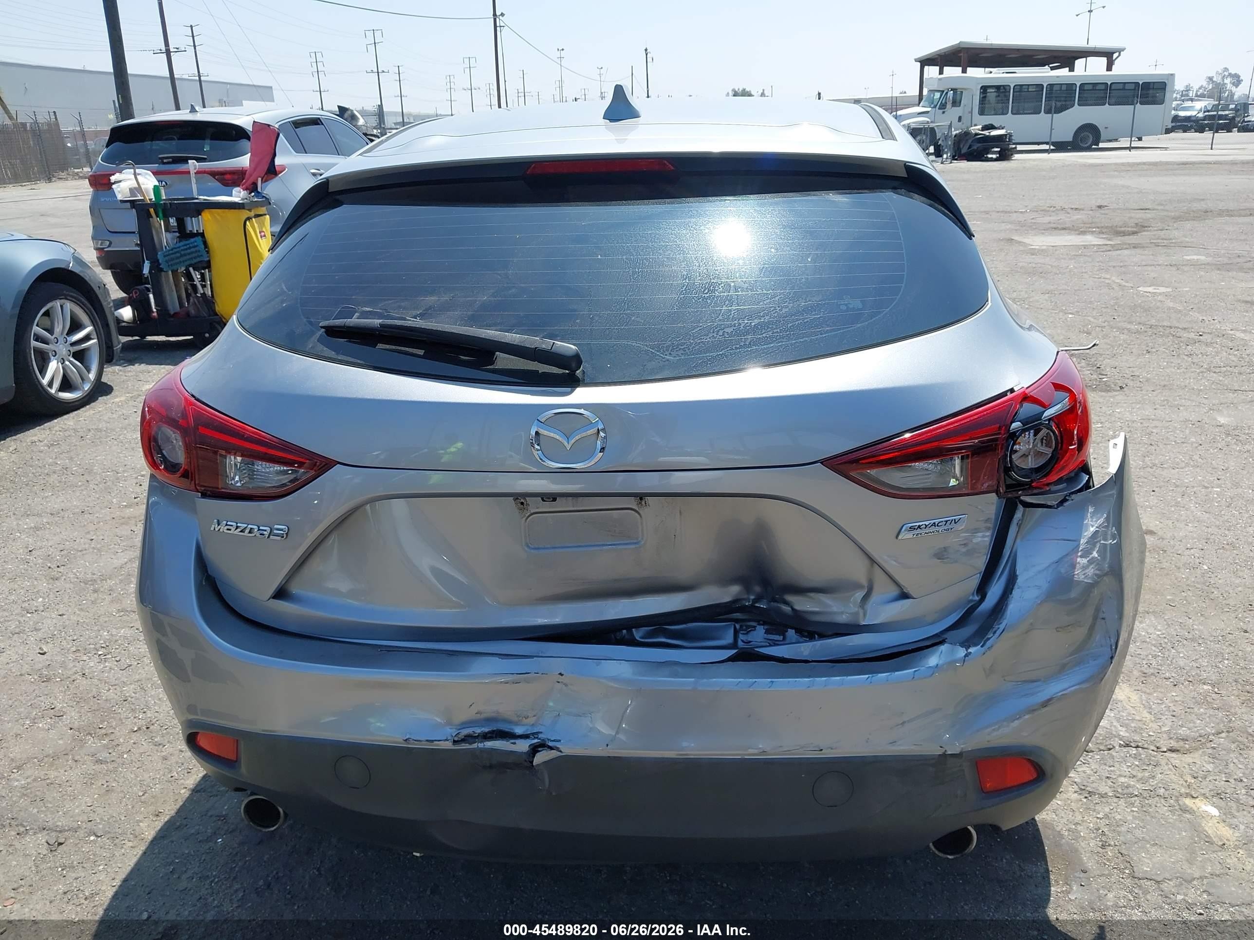2015 Mazda Mazda3 I Touring Silver vin: 3MZBM1L71FM146583