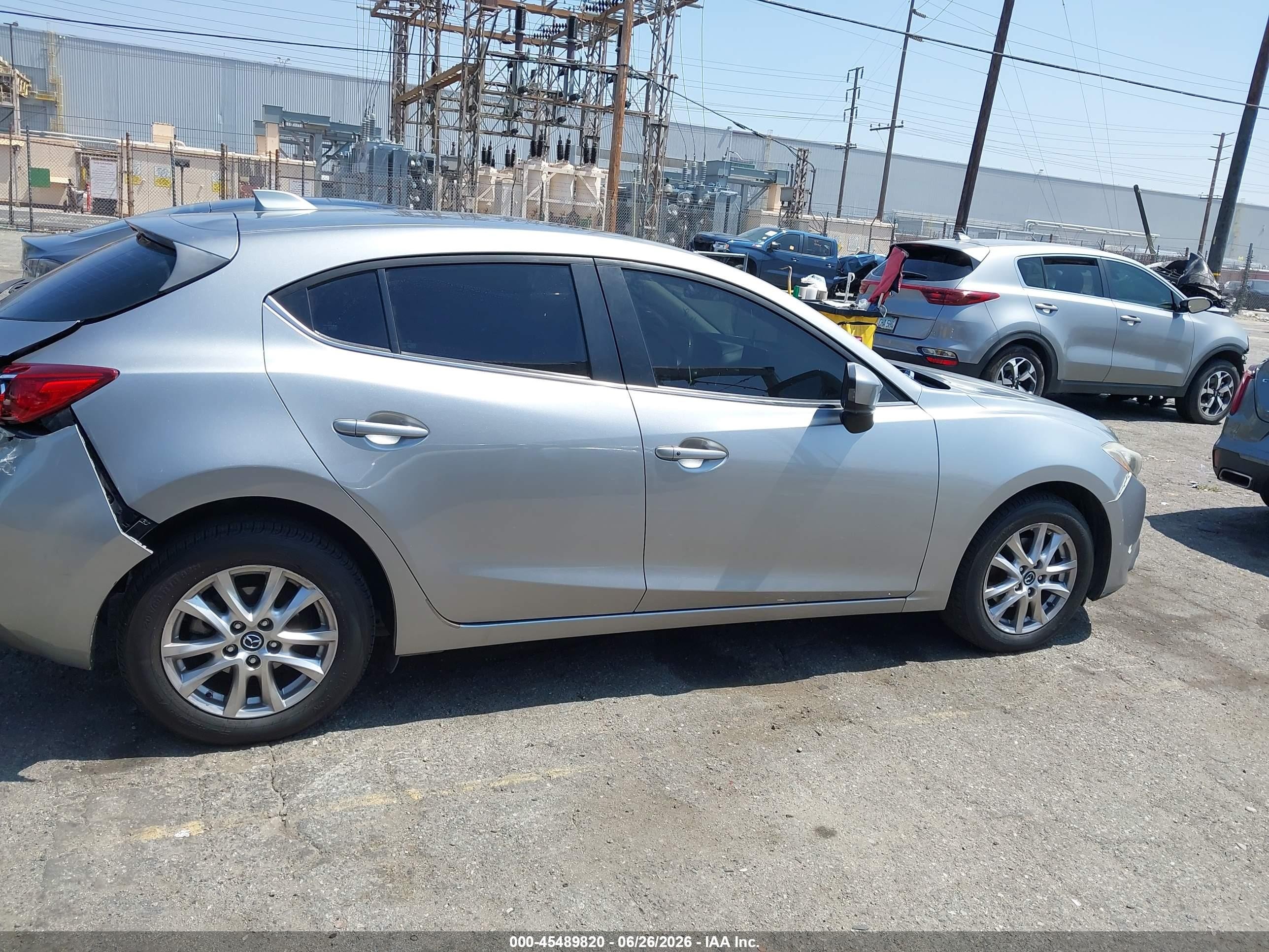 2015 Mazda Mazda3 I Touring Silver vin: 3MZBM1L71FM146583