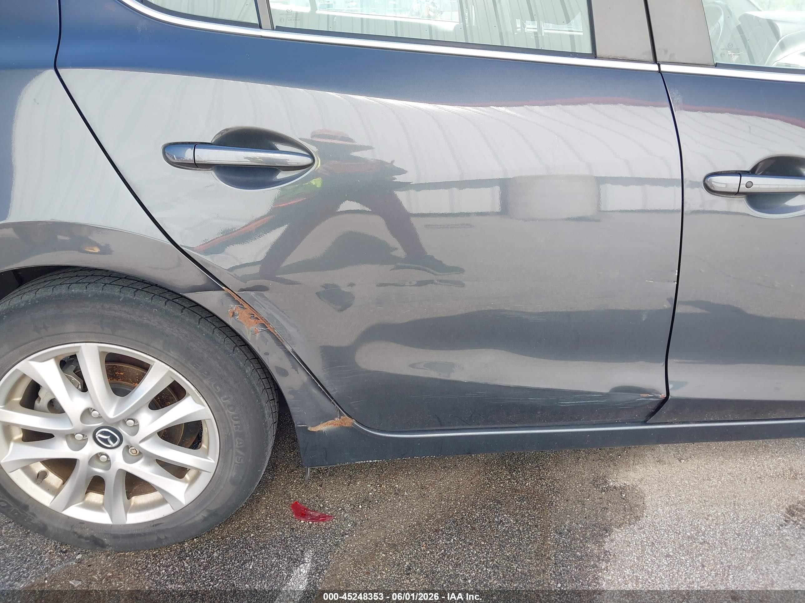 2015 Mazda Mazda3 I Touring Gray vin: 3MZBM1L71FM214512
