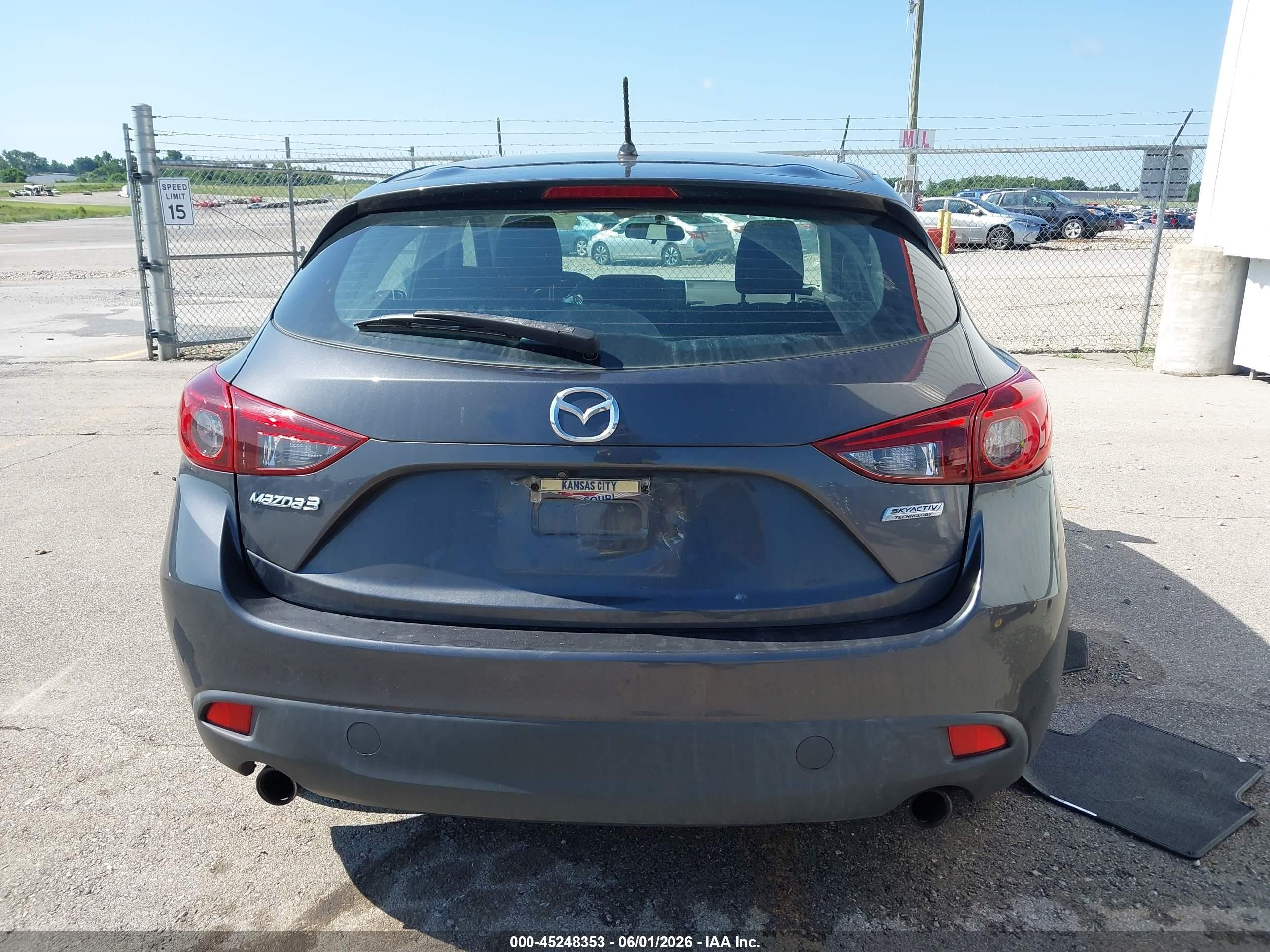 2015 Mazda Mazda3 I Touring Gray vin: 3MZBM1L71FM214512