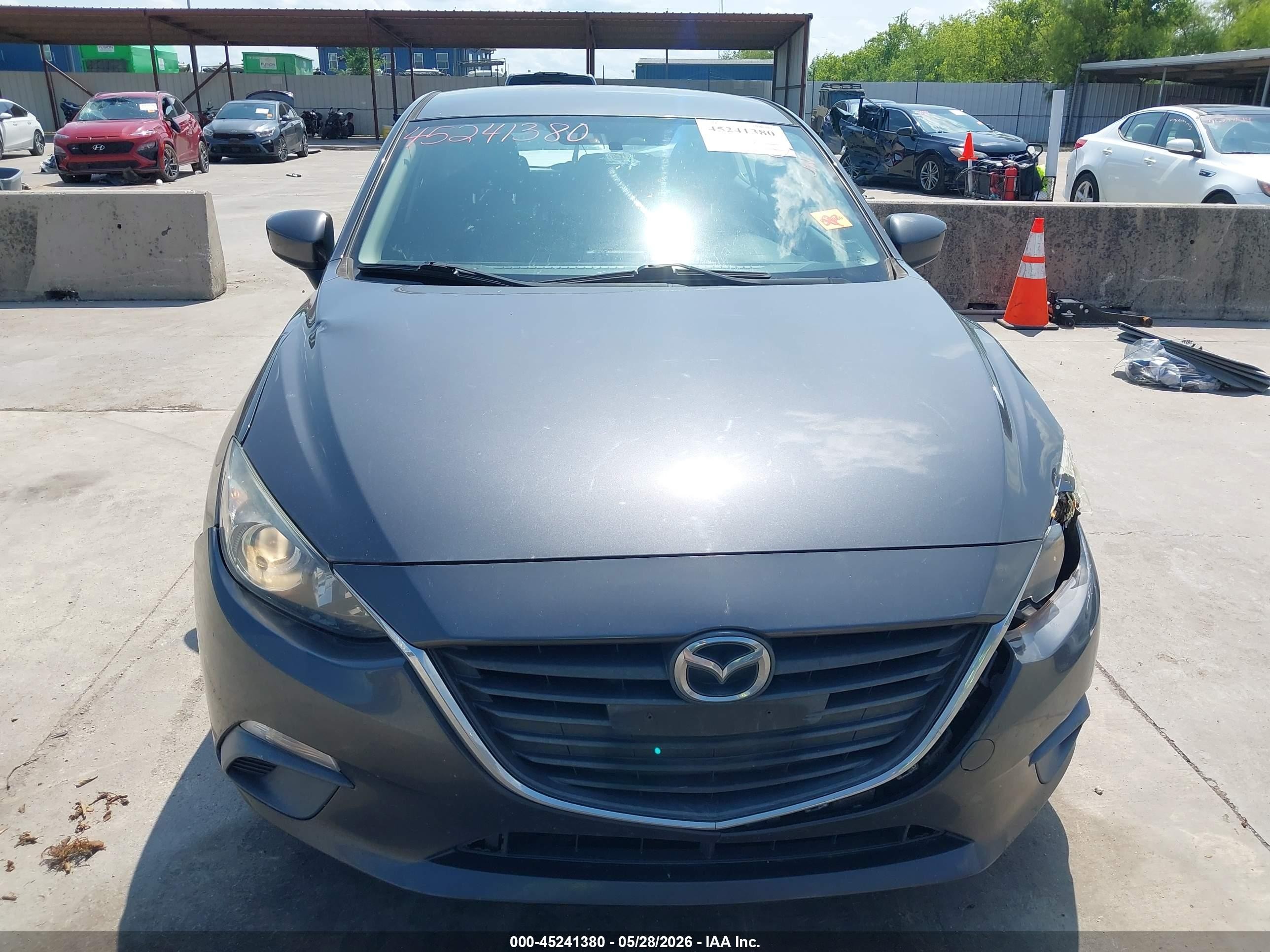 2014 Mazda Mazda3 I Touring Gray vin: 3MZBM1L72EM111095