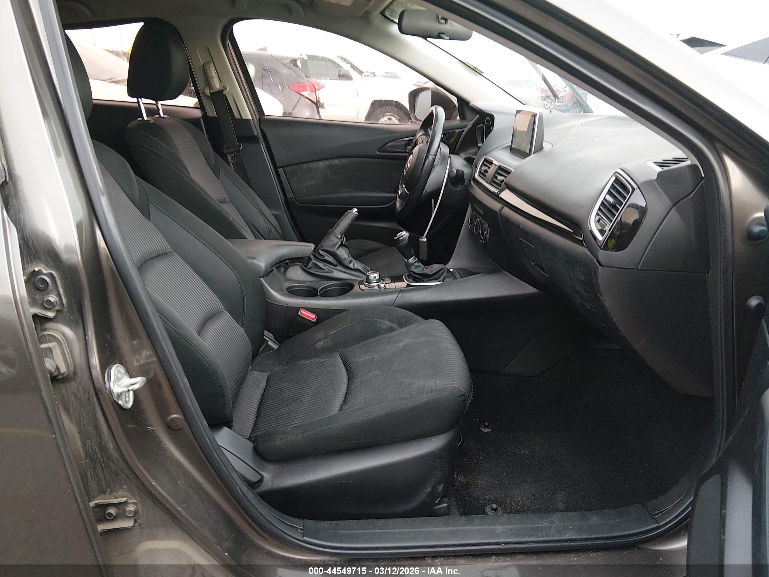 2015 Mazda Mazda3 I Touring Черный vin: 3MZBM1L72FM219735