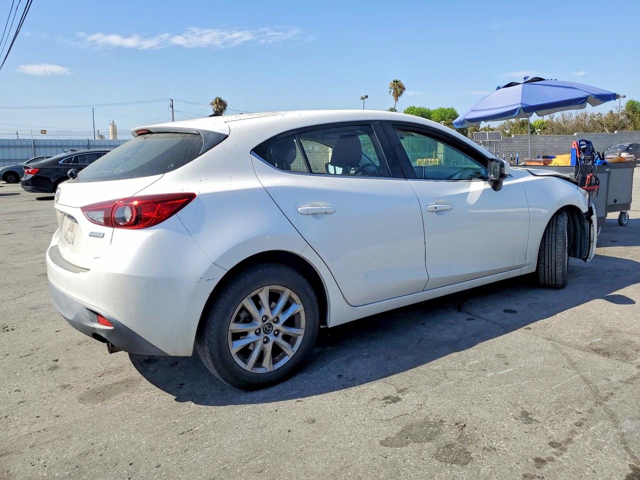 2015 Mazda 3 Touring White vin: 3MZBM1L73FM151252