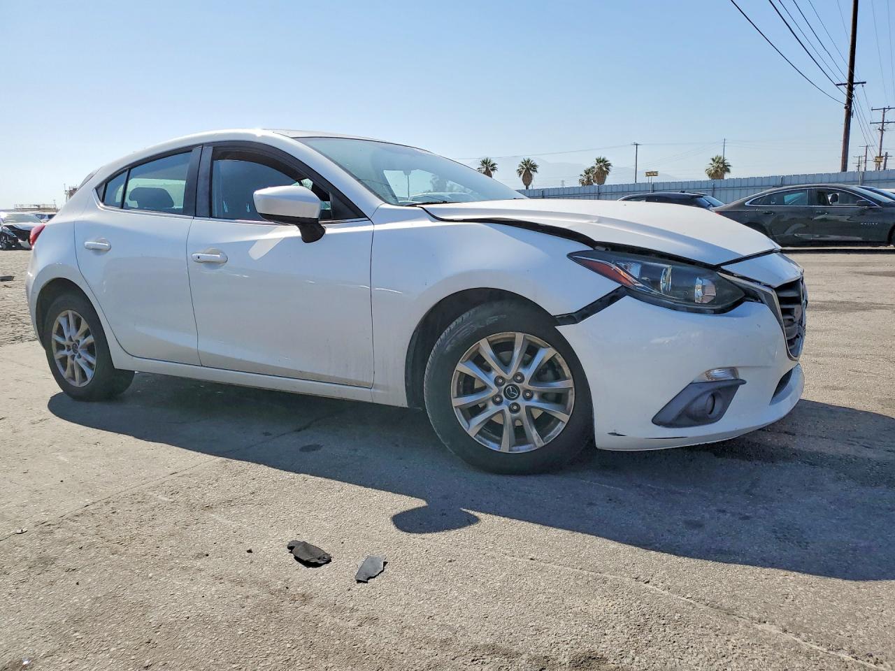 2015 Mazda 3 Touring White vin: 3MZBM1L73FM151252