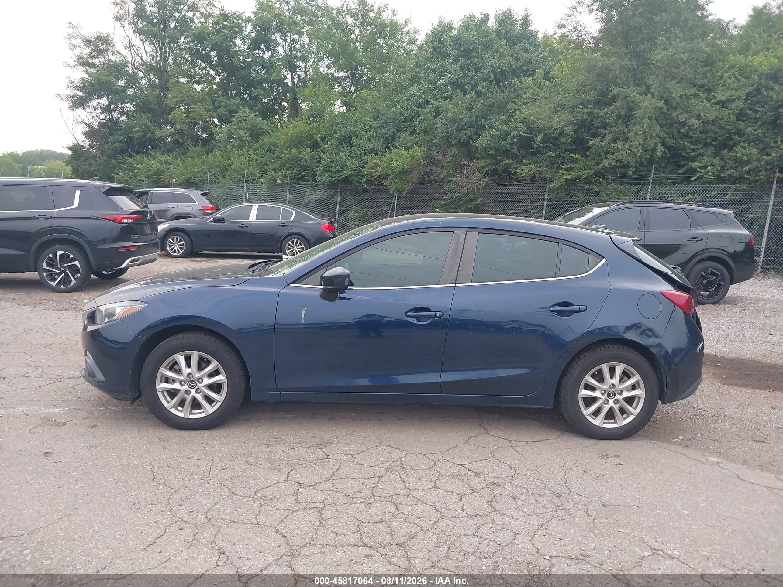 2015 Mazda Mazda3 I Touring Dark Blue vin: 3MZBM1L73FM182825