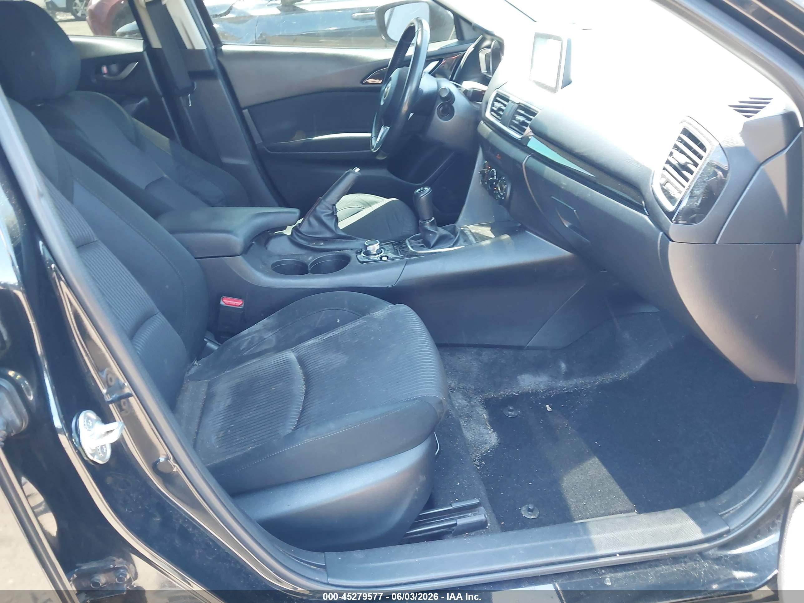 2015 Mazda Mazda3 I Touring Черный vin: 3MZBM1L75FM184494
