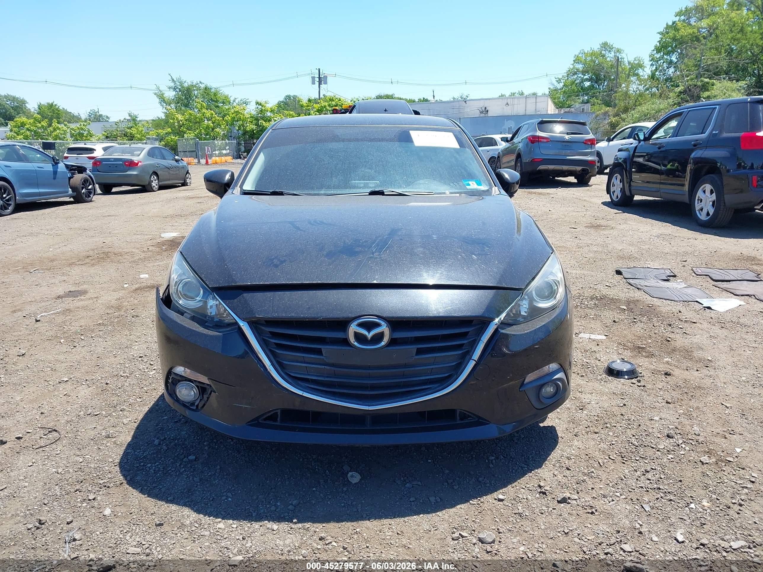 2015 Mazda Mazda3 I Touring Черный vin: 3MZBM1L75FM184494