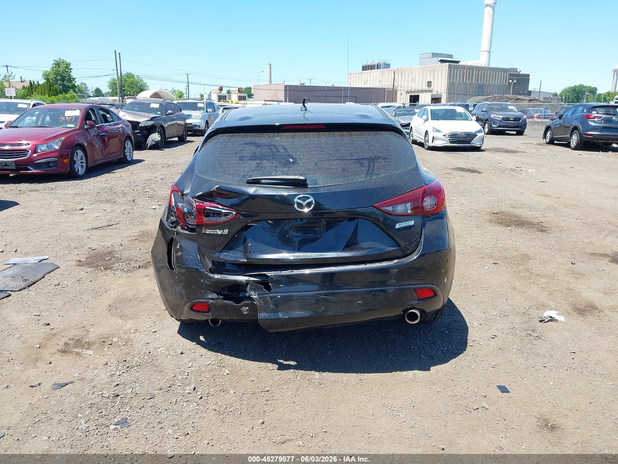 2015 Mazda Mazda3 I Touring Черный vin: 3MZBM1L75FM184494