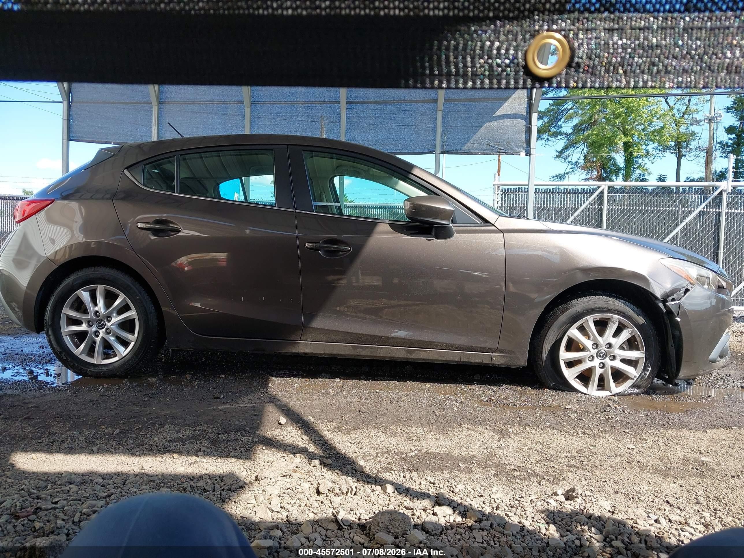 2015 Mazda Mazda3 I Touring Brown vin: 3MZBM1L75FM192725