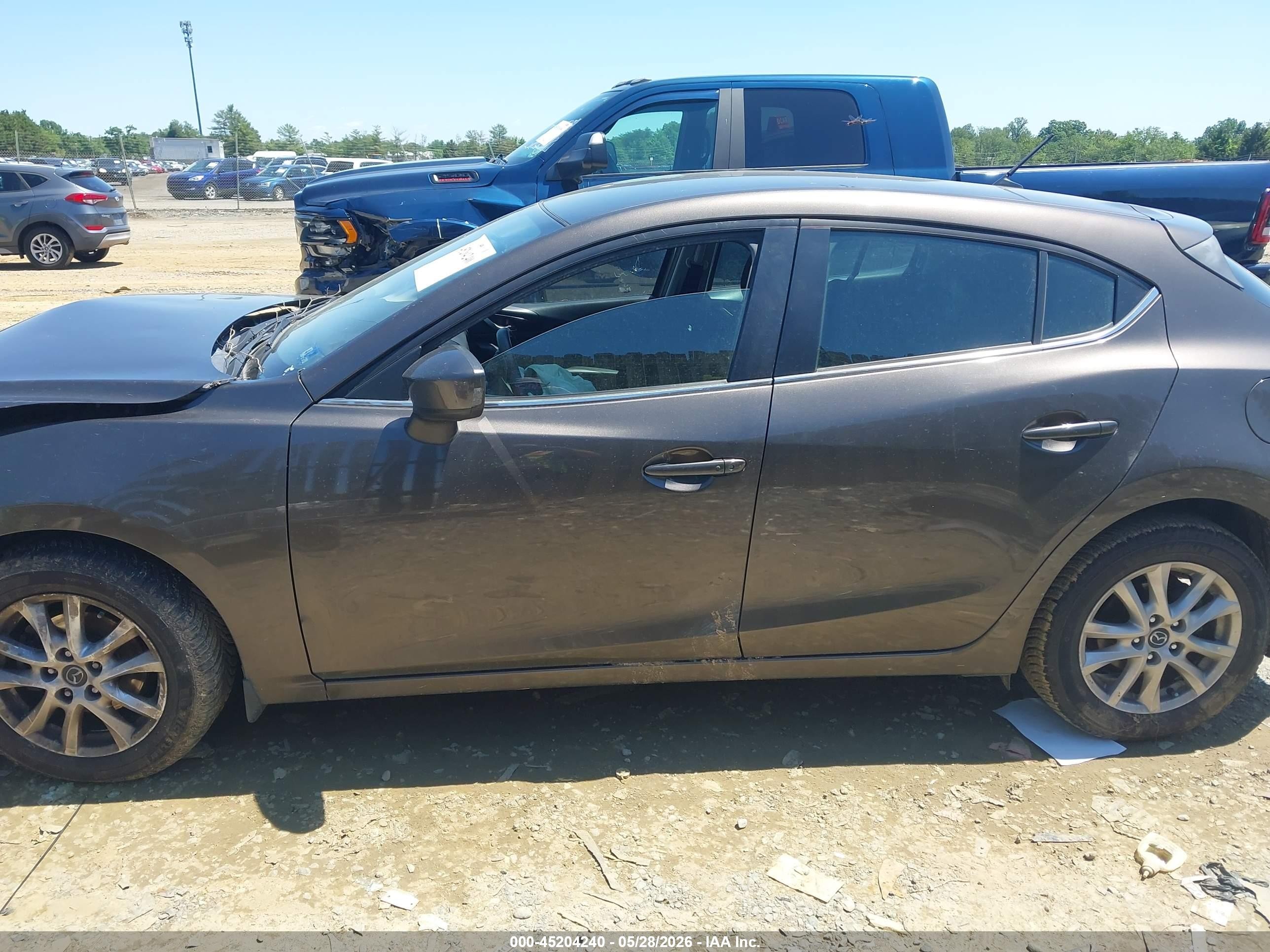 2015 Mazda Mazda3 I Touring Серый vin: 3MZBM1L76FM229796
