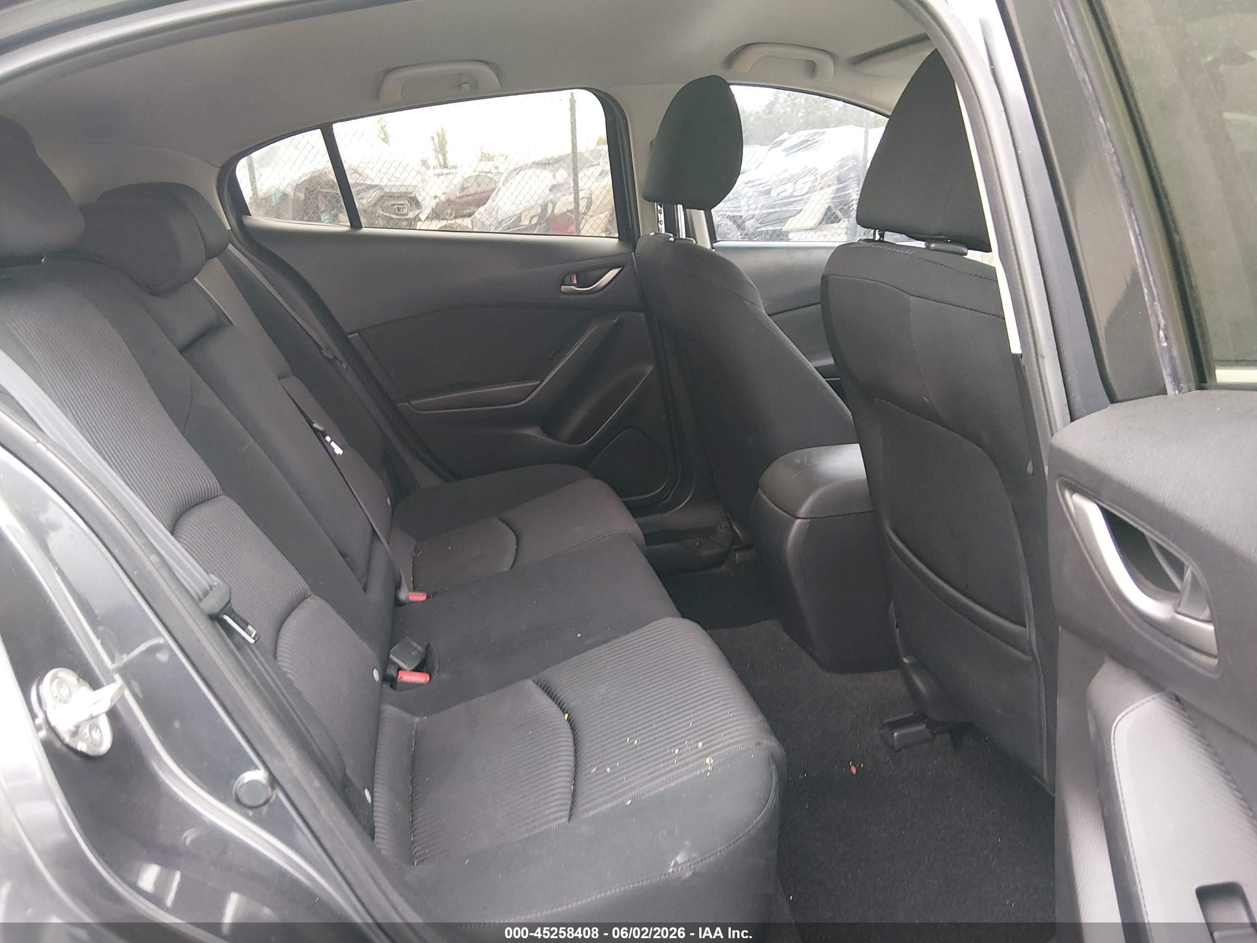 2015 Mazda Mazda3 I Touring Серый vin: 3MZBM1L76FM231063